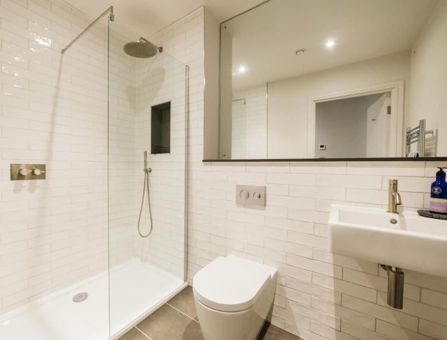 Oculus House - Luxe Riverside 2-bed - Next To Harbour & Cafes Apartment Bristol
