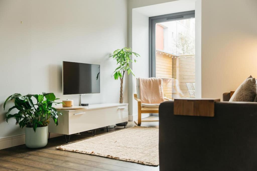 Oculus House - Luxe Riverside 2-bed - Next To Harbour & Cafes * Bristol