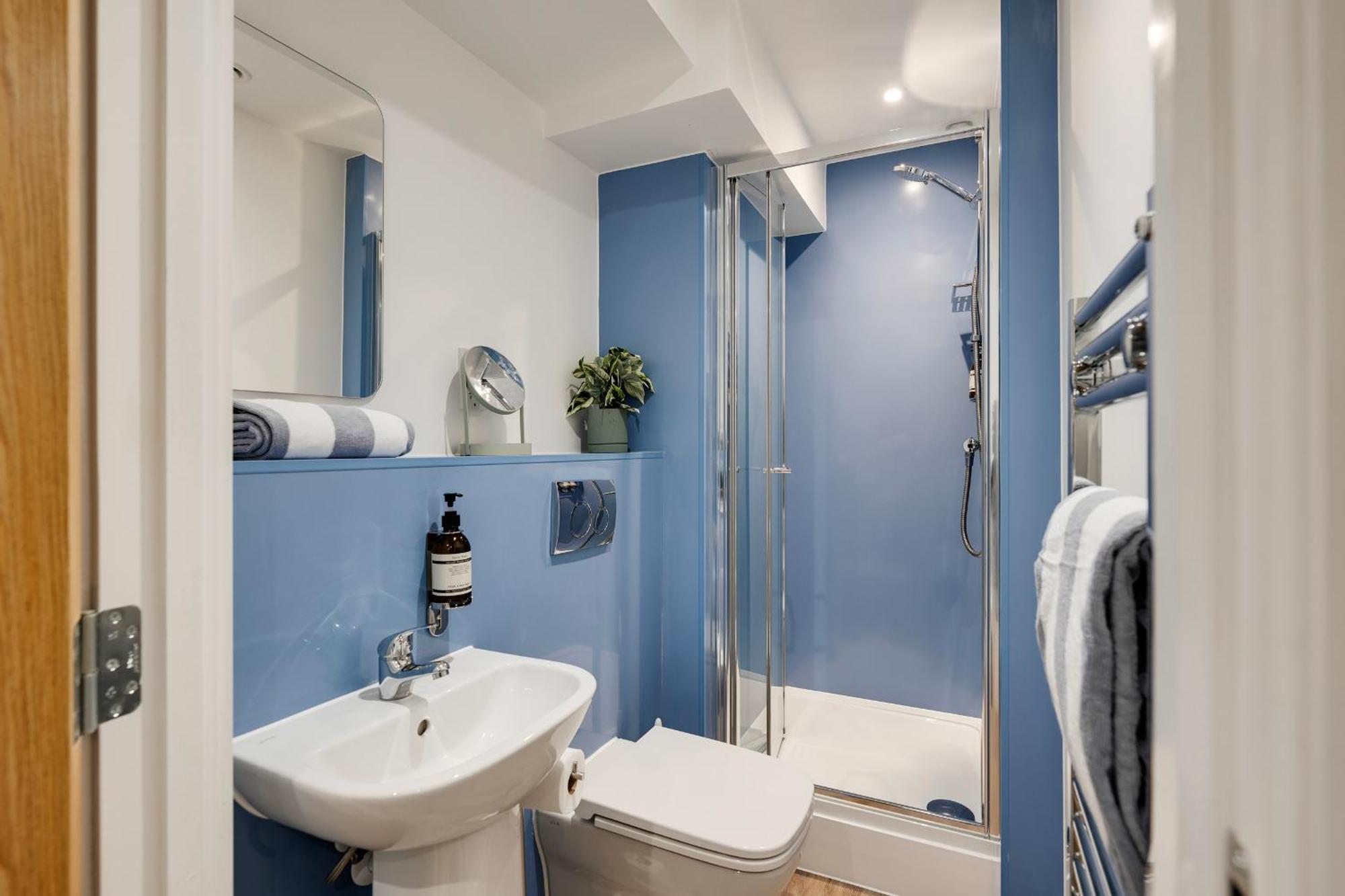 Apartment Colston Street I Your *