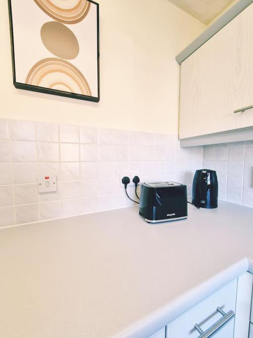 Holiday home Spacious 2 Bed House Close To Parkway Station Bristol