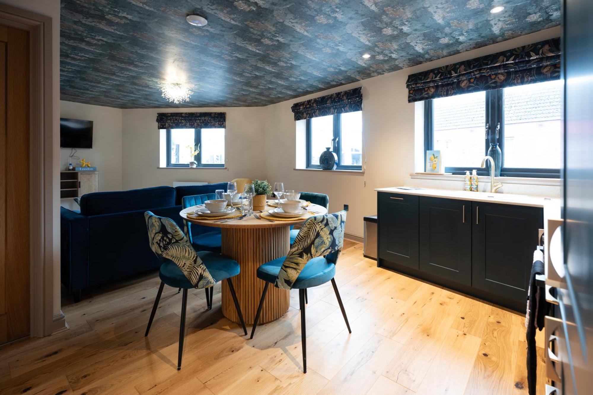 Steppe - 1 Bedroom Luxury By Mint Apartment *
