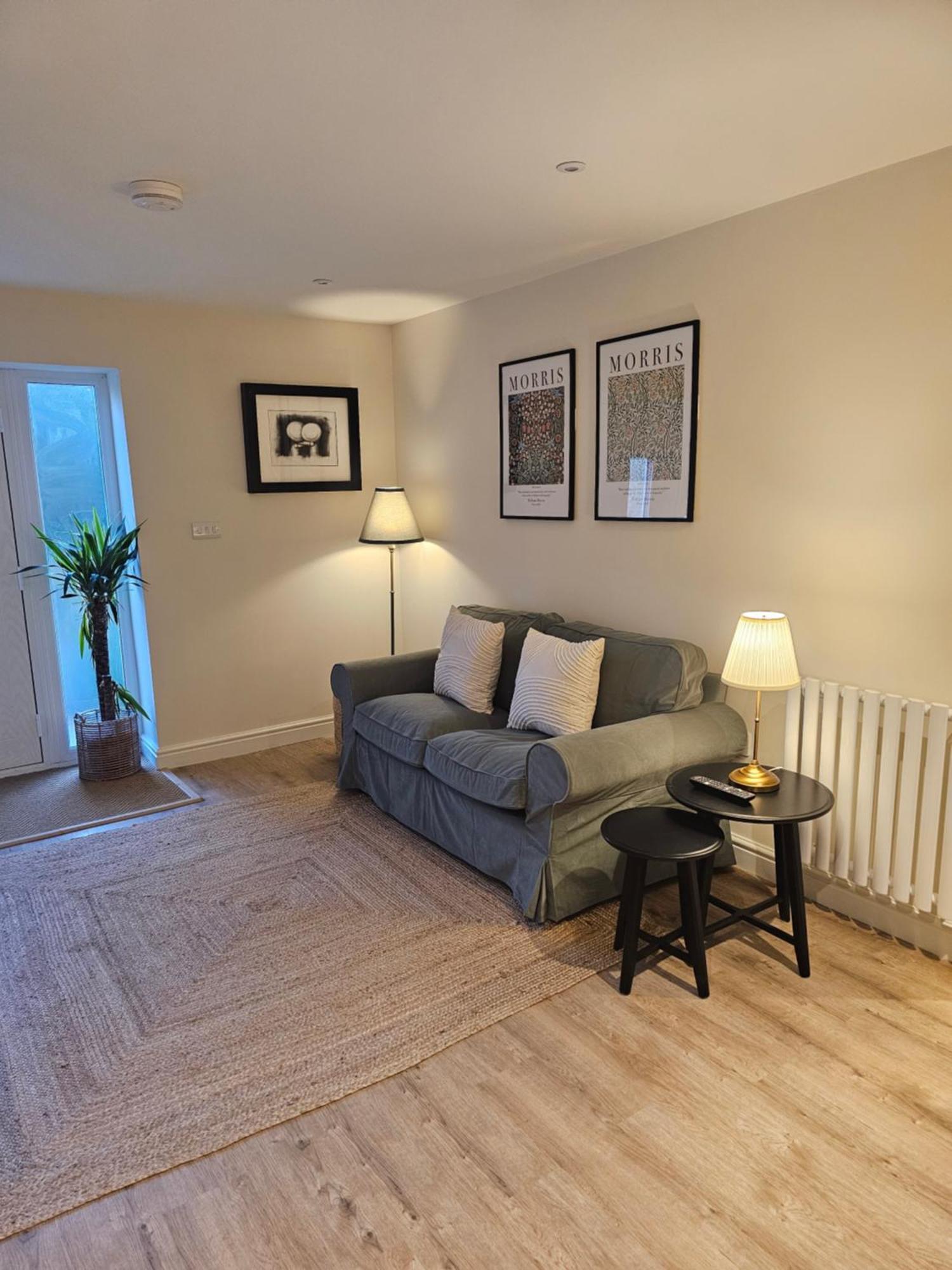 Newditch Farm - Brs Airport * Bristol