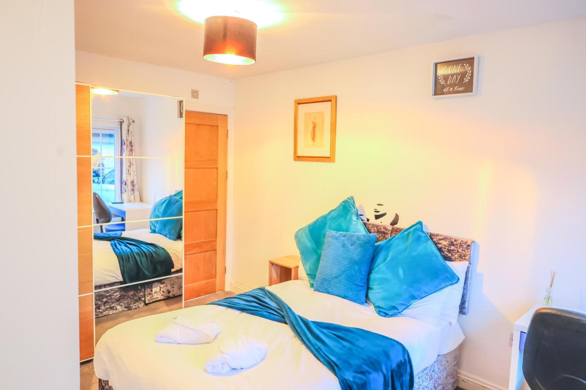 Contractors Long & Short Near Centre By Altoluxoexperience Short Lets & Serviced With Free Parking & Wifi * Bristol