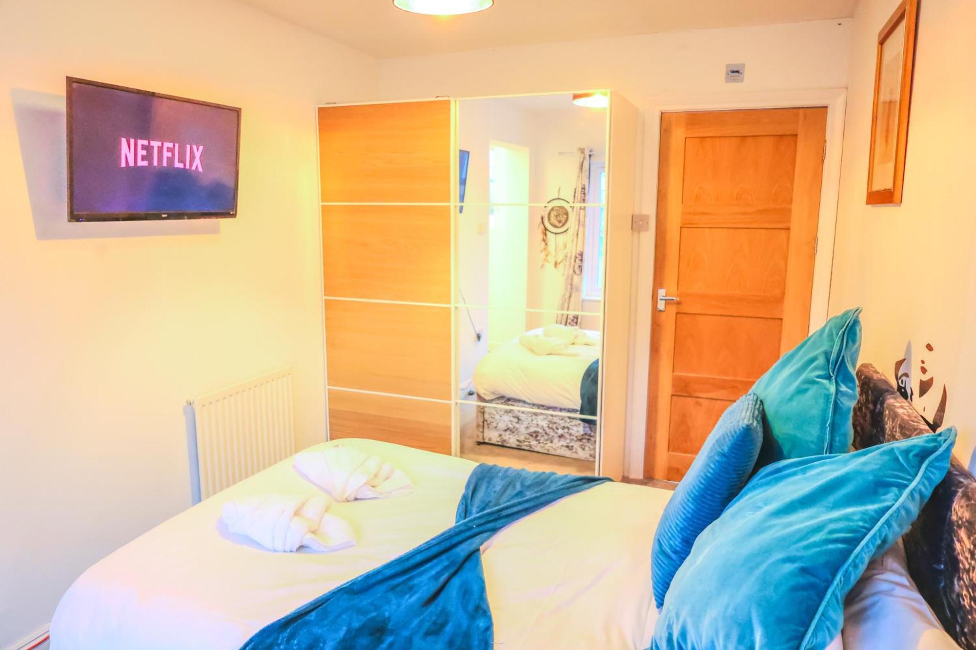 Holiday home Contractors Long & Short Near Centre By Altoluxoexperience Short Lets & Serviced With Free Parking & Wifi Bristol