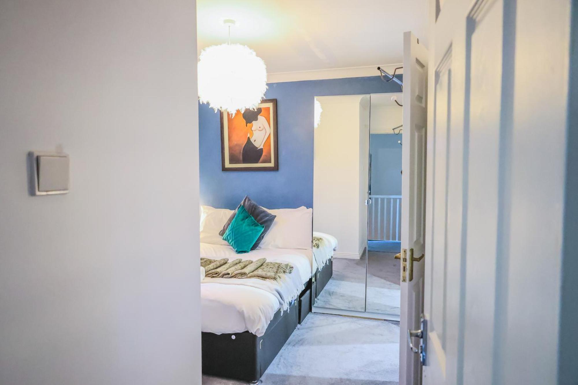Contractors Long & Short Near Centre By Altoluxoexperience Short Lets & Serviced With Free Parking & Wifi Holiday home Bristol