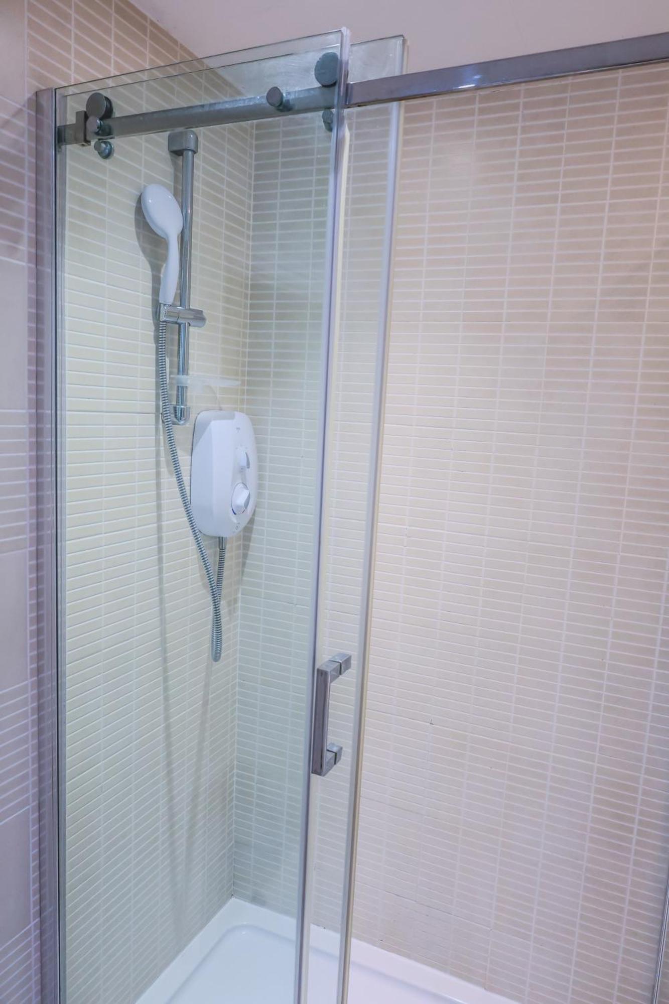 Contractors Long & Short Near Centre By Altoluxoexperience Short Lets & Serviced With Free Parking & Wifi Holiday home