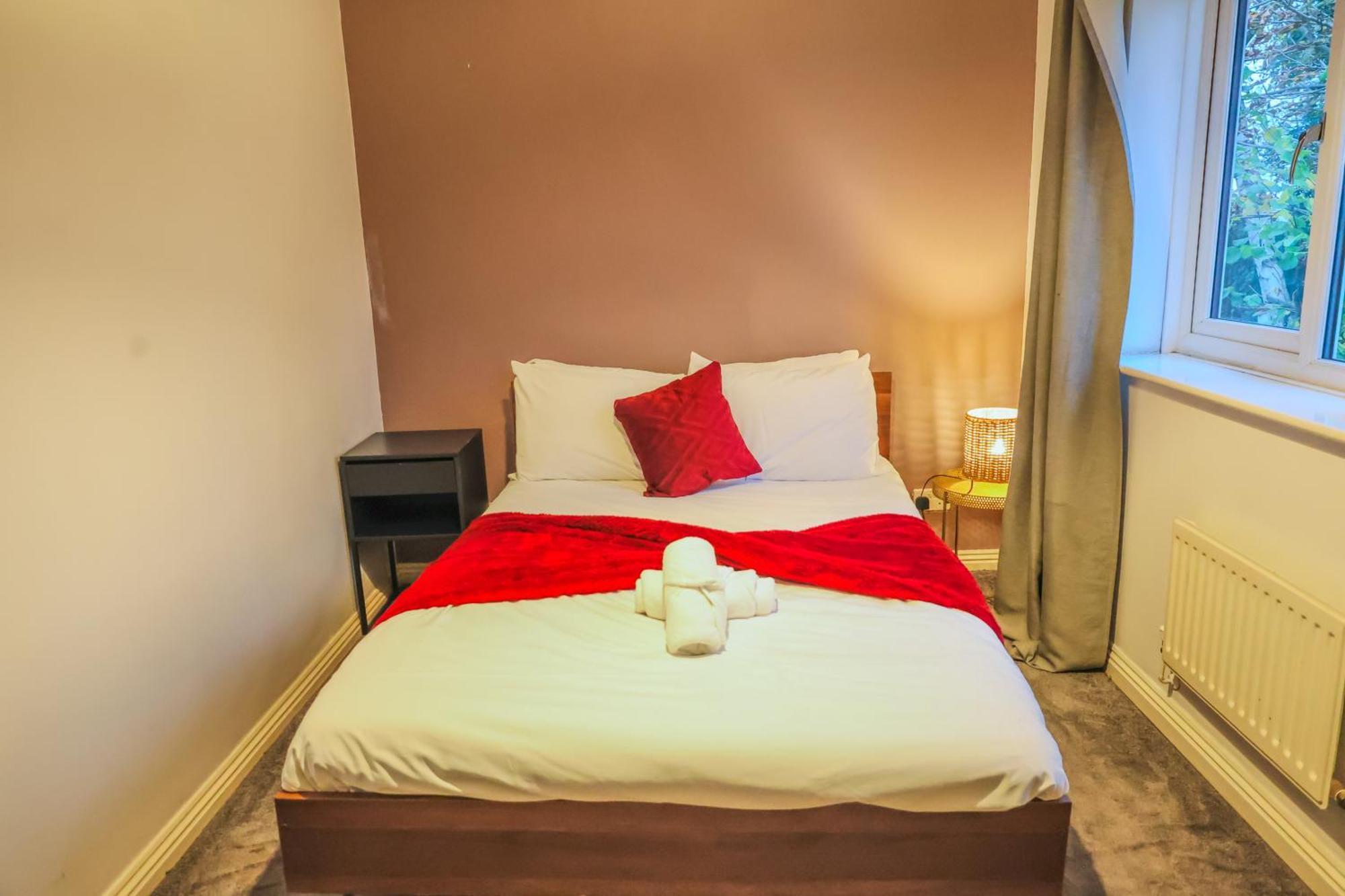 Contractors Long & Short Near Centre By Altoluxoexperience Short Lets & Serviced With Free Parking & Wifi Holiday home *