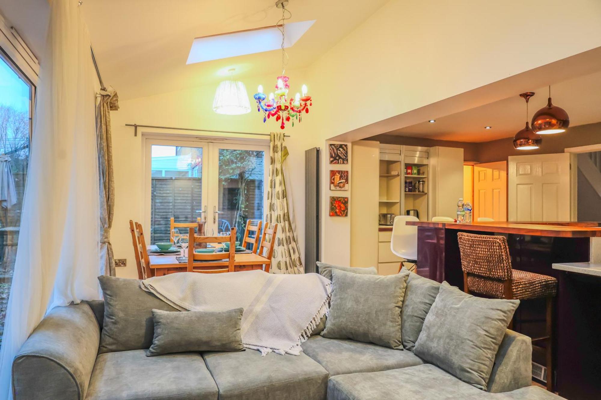 Holiday home Contractors Long & Short Near Centre By Altoluxoexperience Short Lets & Serviced With Free Parking & Wifi Bristol