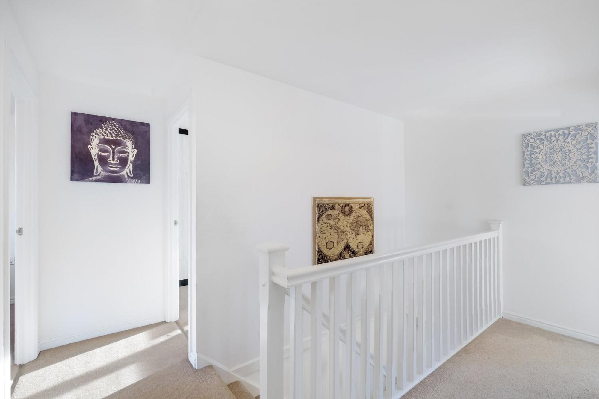 Cherry Banks 5 Bedroom And 3 Bathroom House Bristol