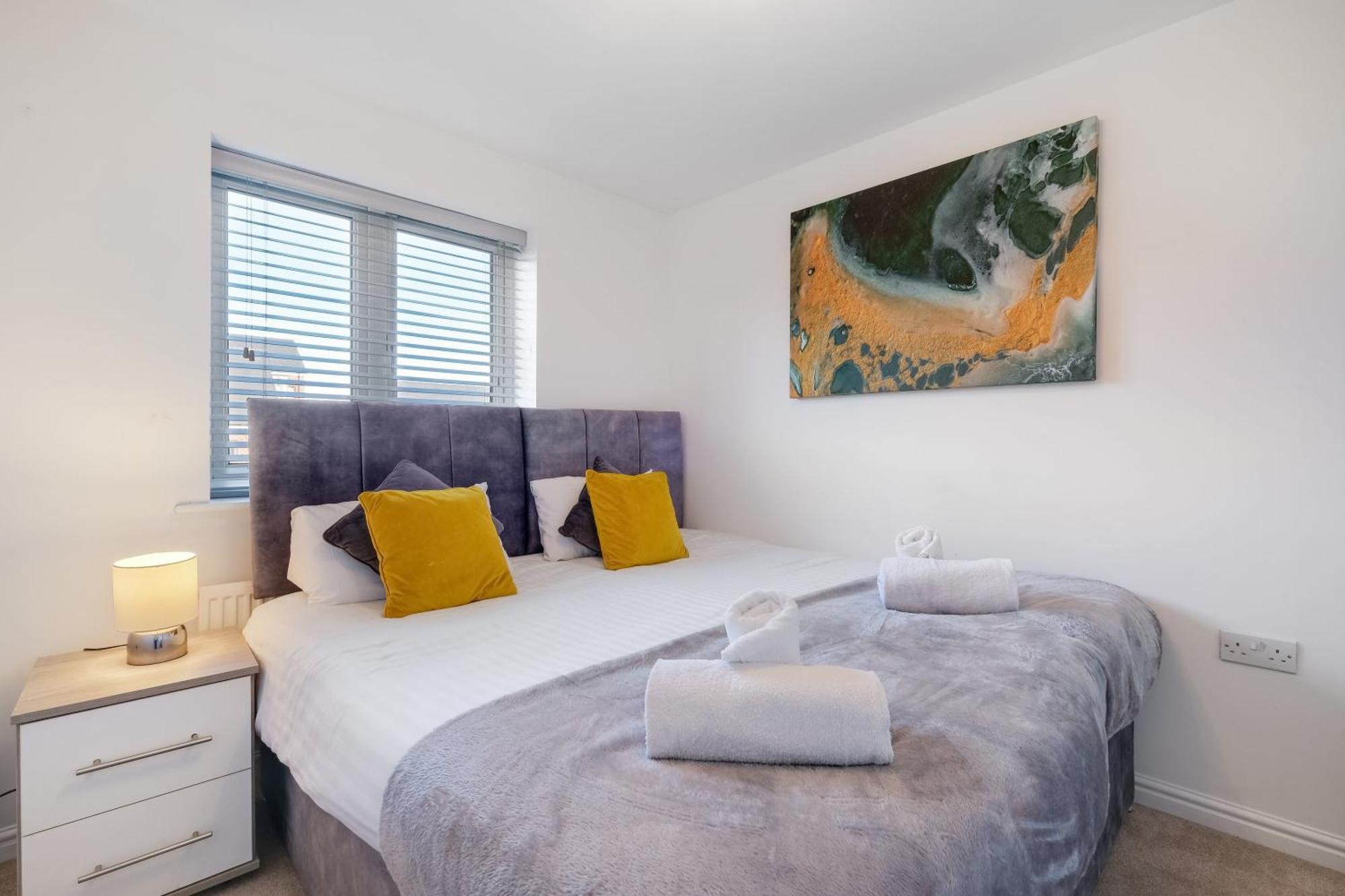 Holiday home Cherry Banks 5 Bedroom And 3 Bathroom House Bristol