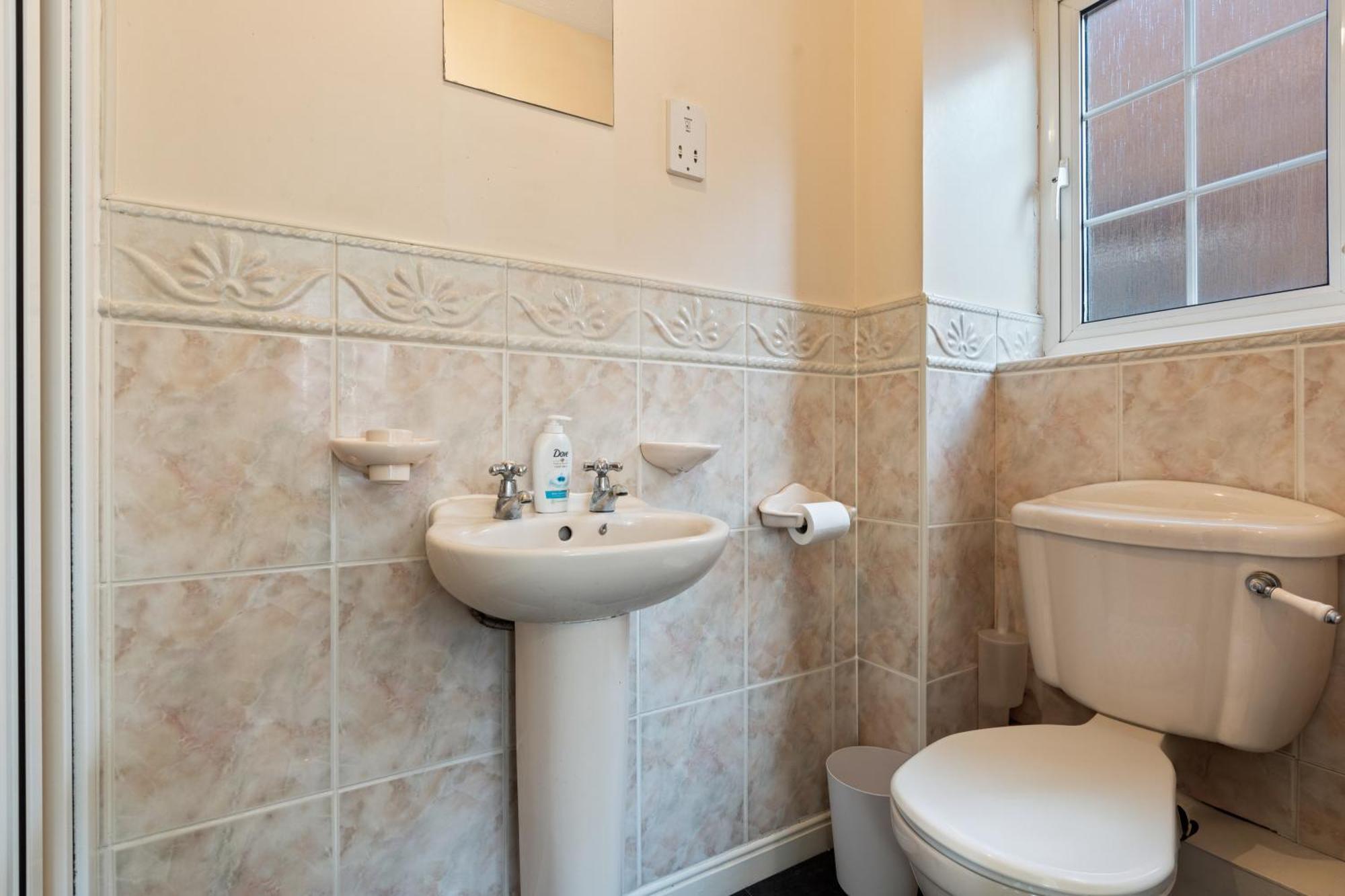 Applin House-5 Bed Contractor Parking Wifi Holiday home *