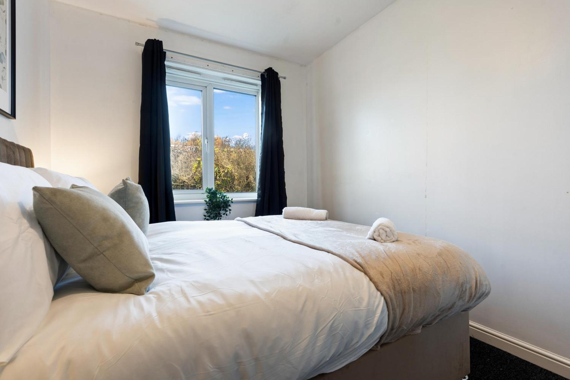 Applin House-5 Bed Contractor Parking Wifi Holiday home