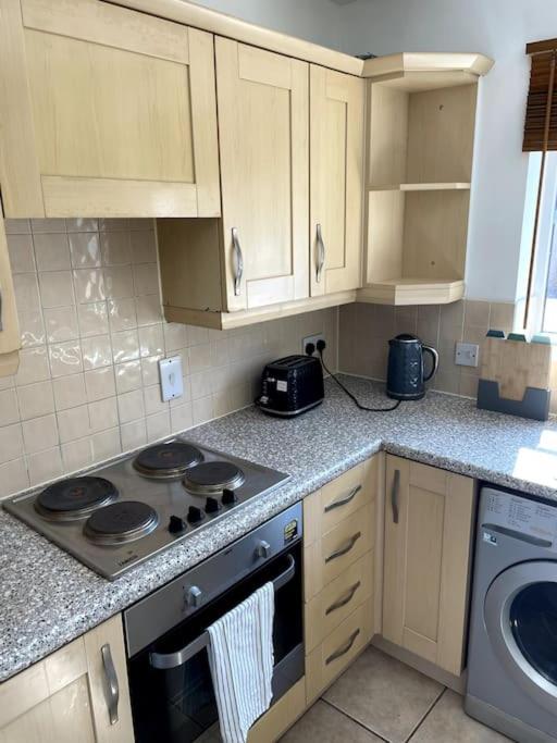 Long - Contractors - Bradley Stoke Bristol