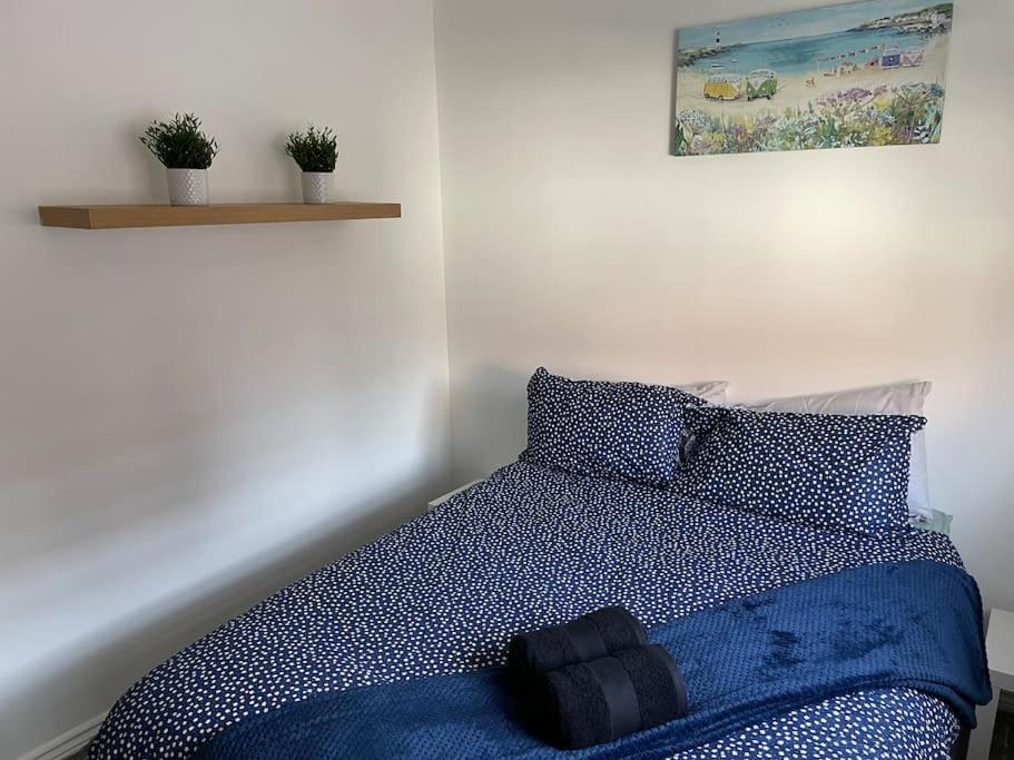 Apartment Long - Contractors - Bradley Stoke *