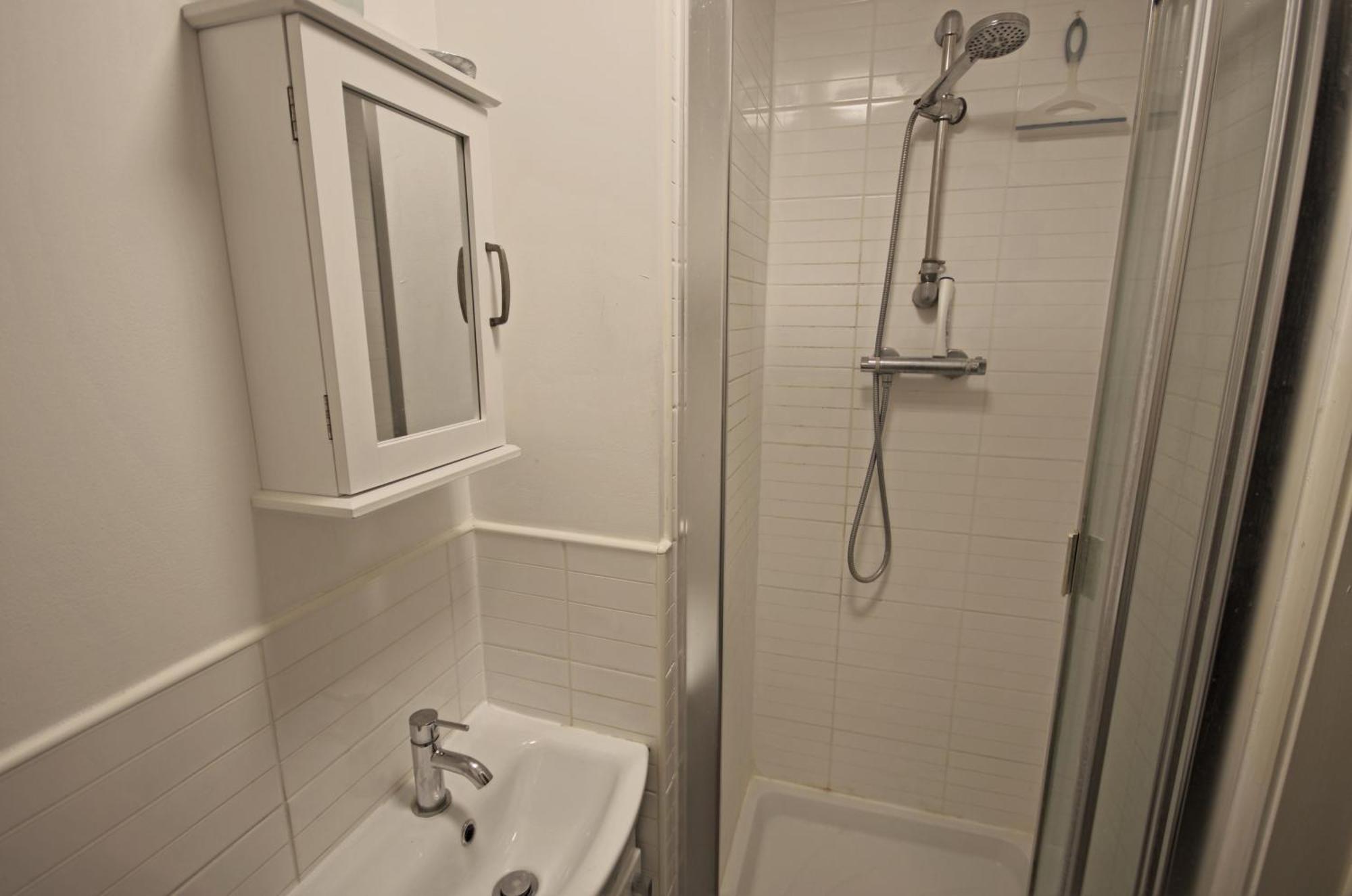 Superb In South Gloucestershire! Homestay *