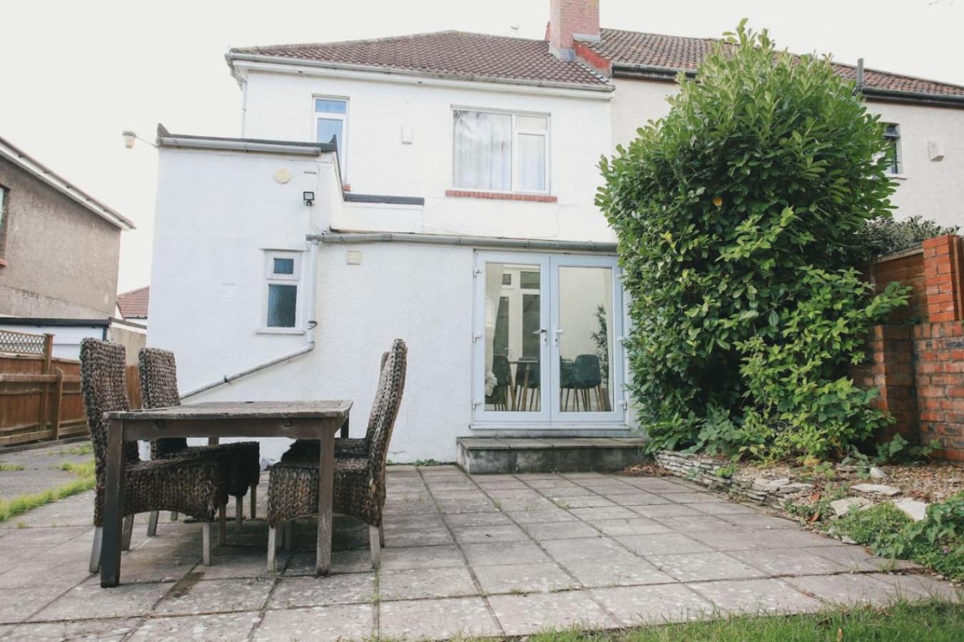 Holiday home Court Rd - Contractors Long By Shortstayuk