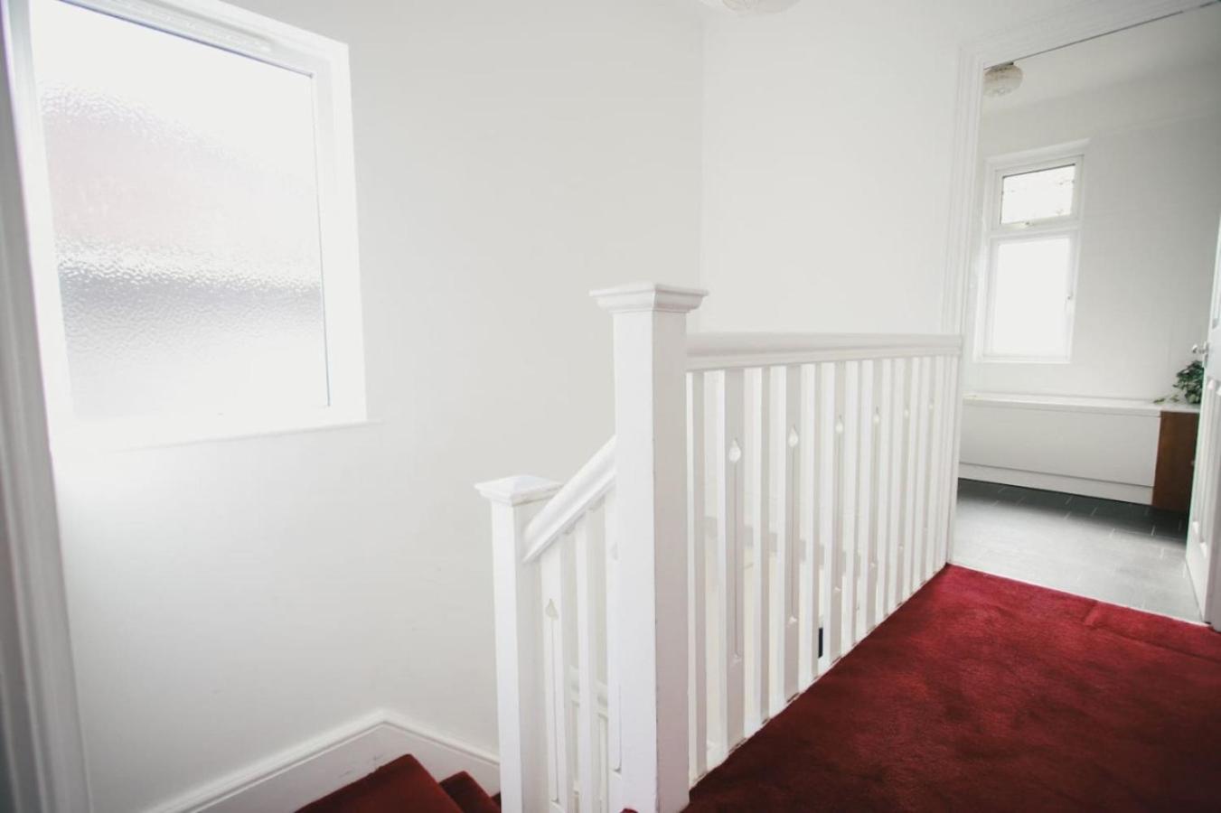 Holiday home Court Rd - Contractors Long By Shortstayuk