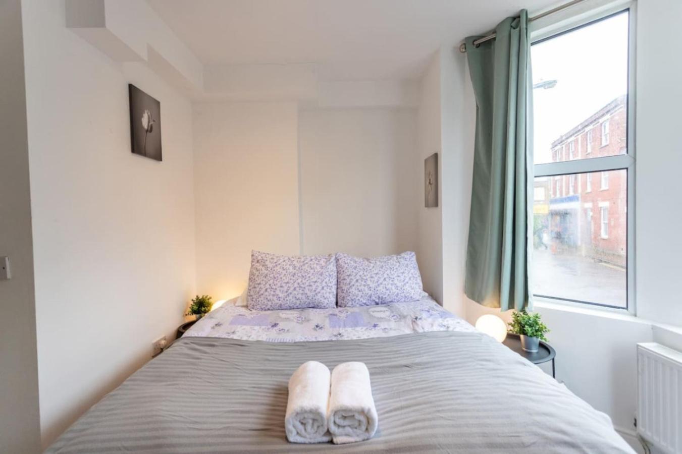 Apartment Warden Rd 2 - Contractors Long By Shortstayuk *