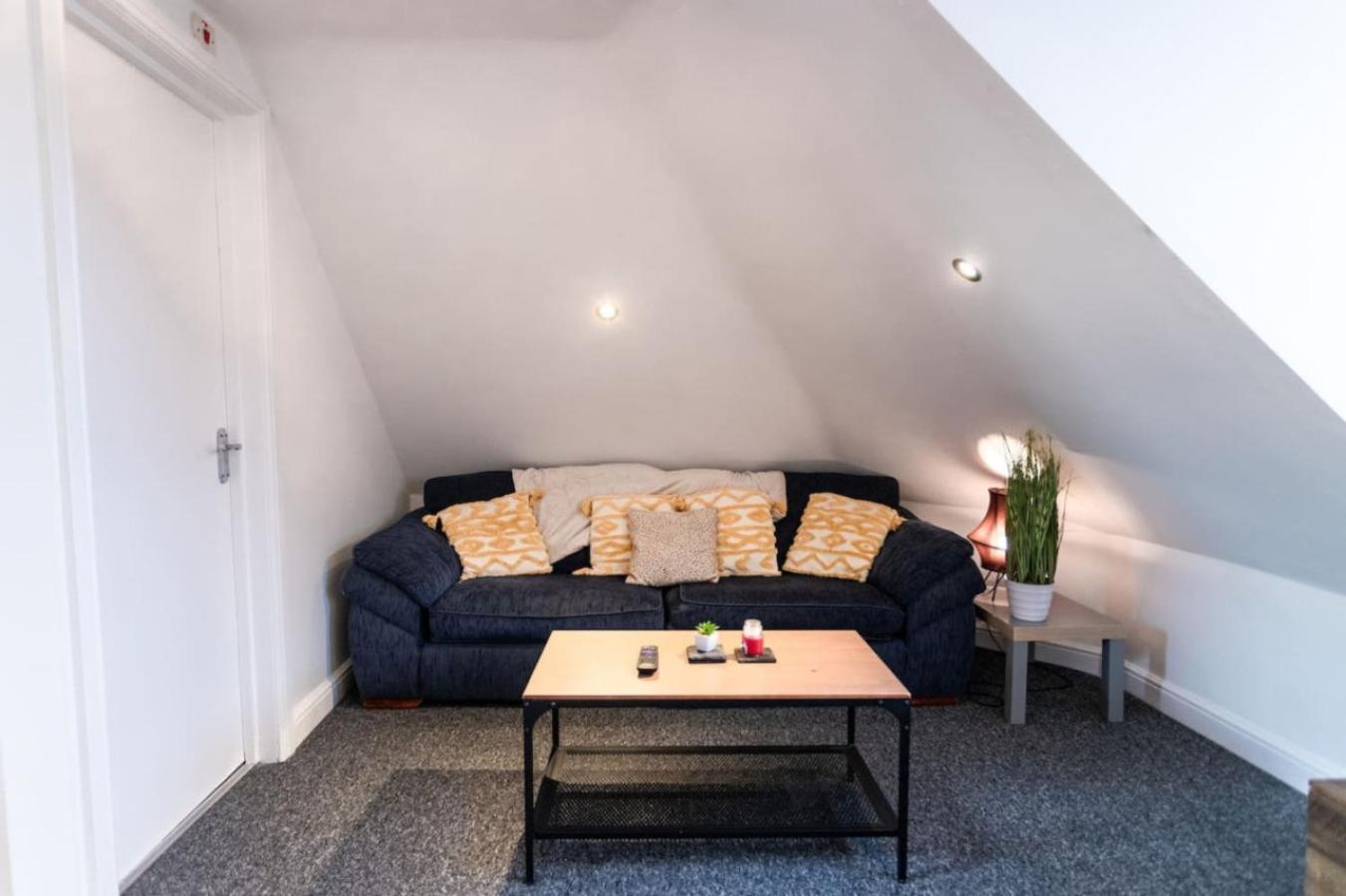 Apartment 4 Sunnyside Contractors Long By Shortstayuk *