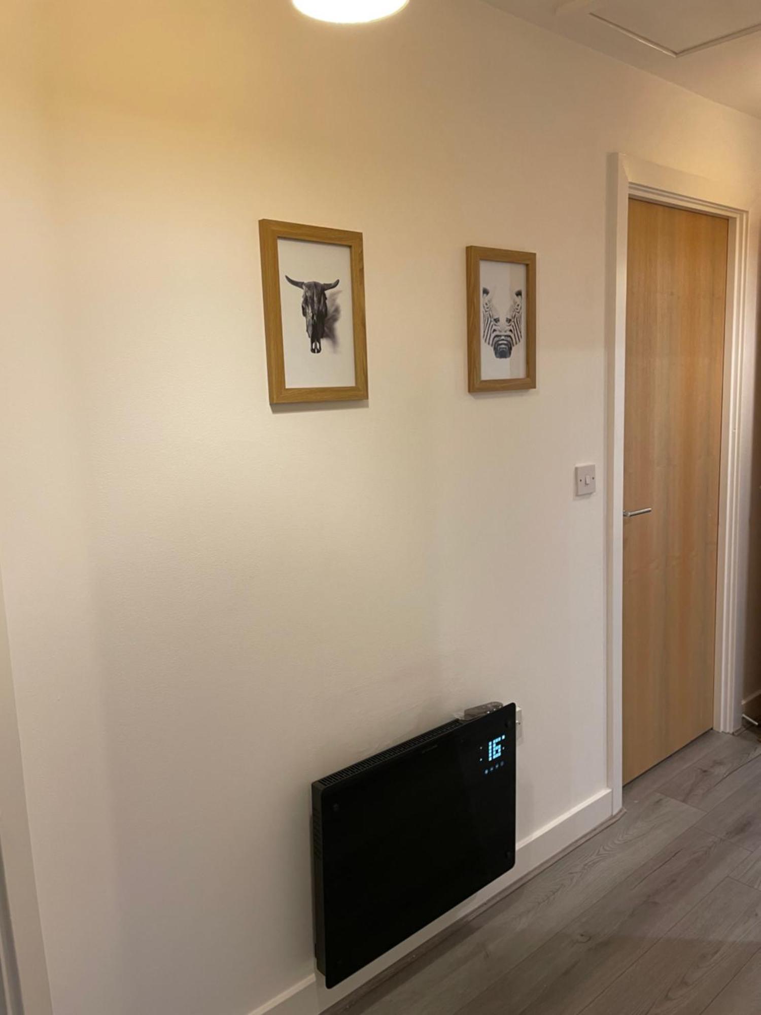 Apartment Modern Newly Refurbished 2 Bed *