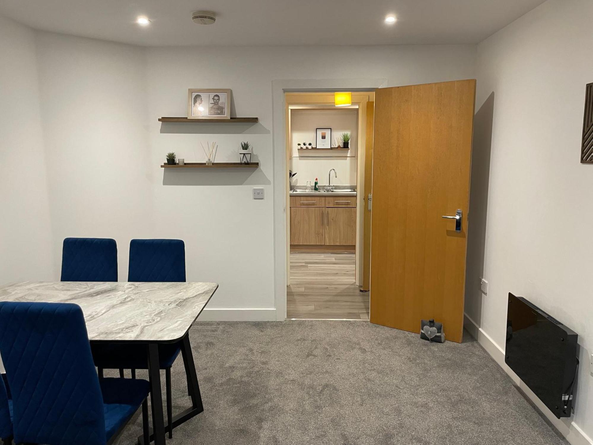 Apartment Modern Newly Refurbished 2 Bed Bristol