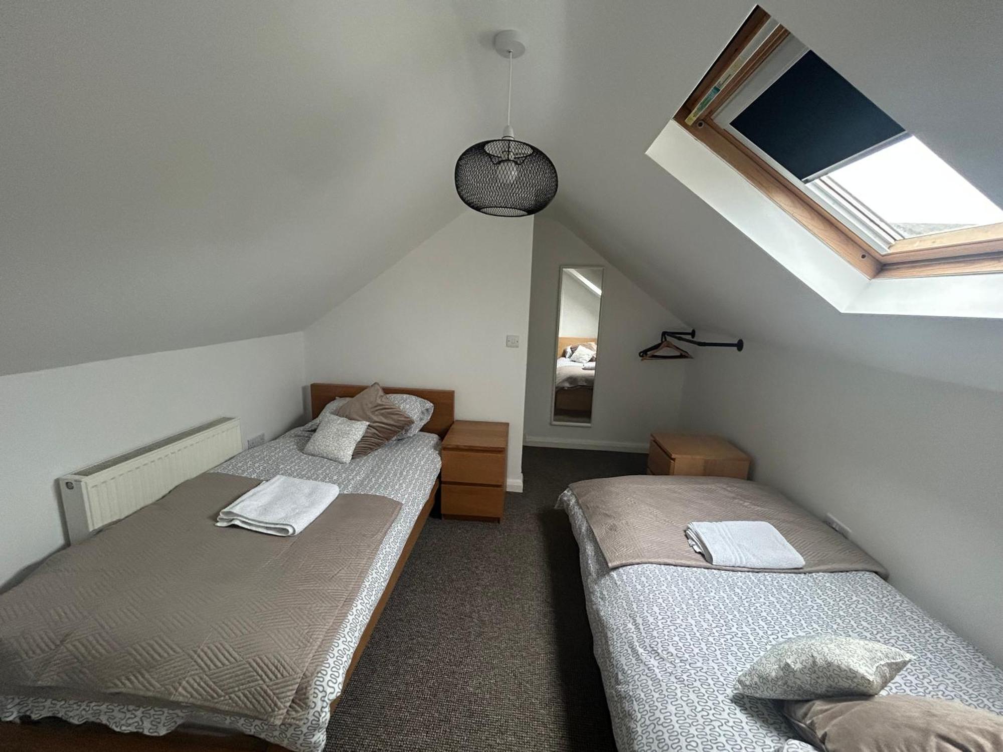 31 Canal Apartments, Canal View -temple Meads Bristol
