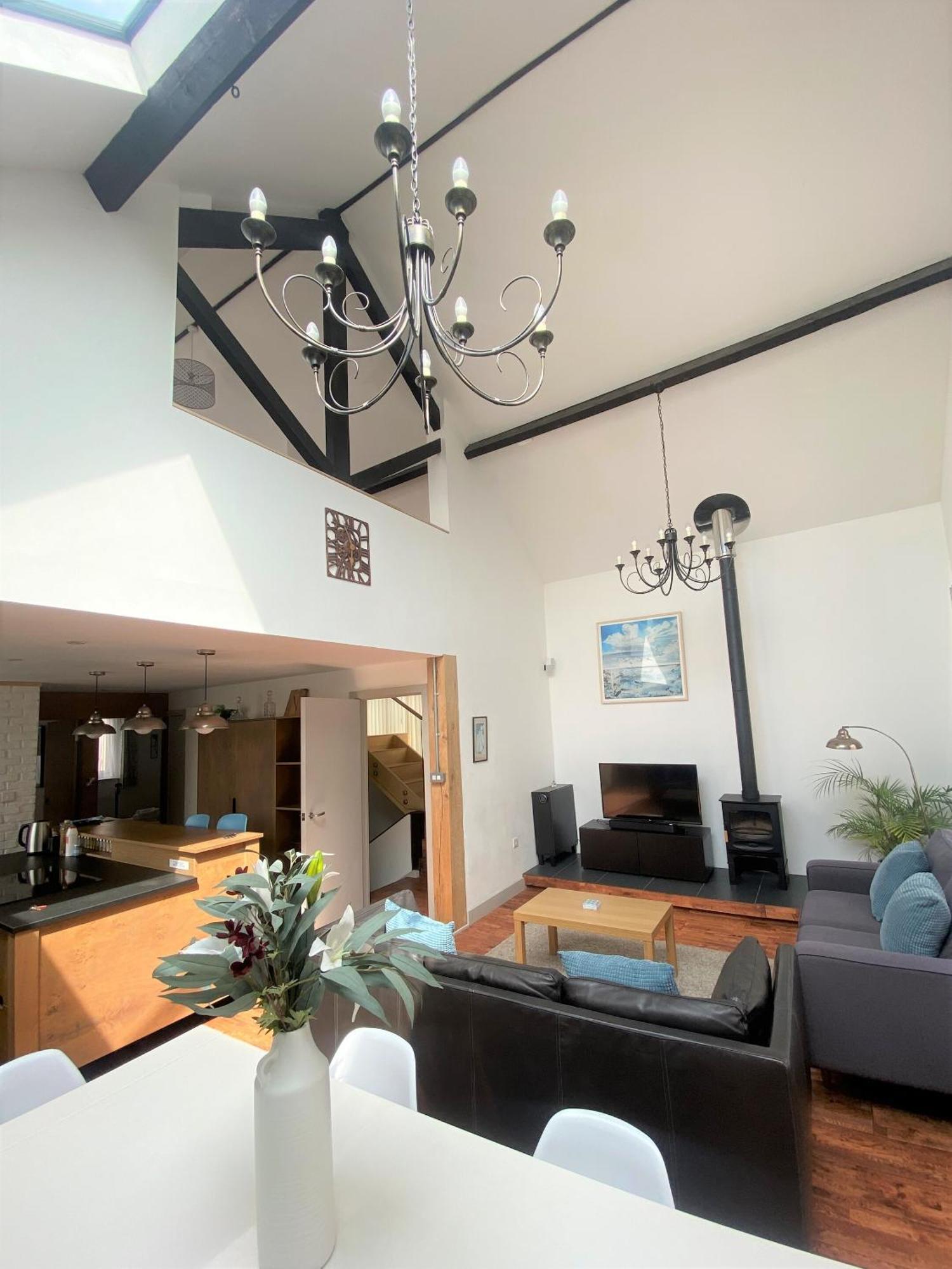 The Old Coach House: Luxury Harbourside Apartment Bristol