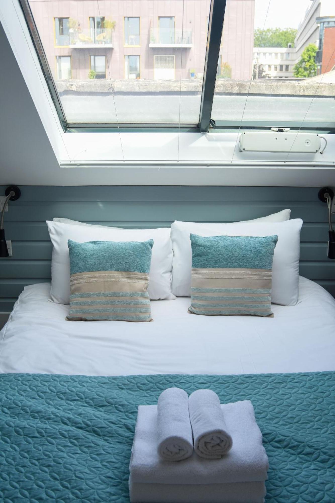 The Old Coach House: Luxury Harbourside * Bristol