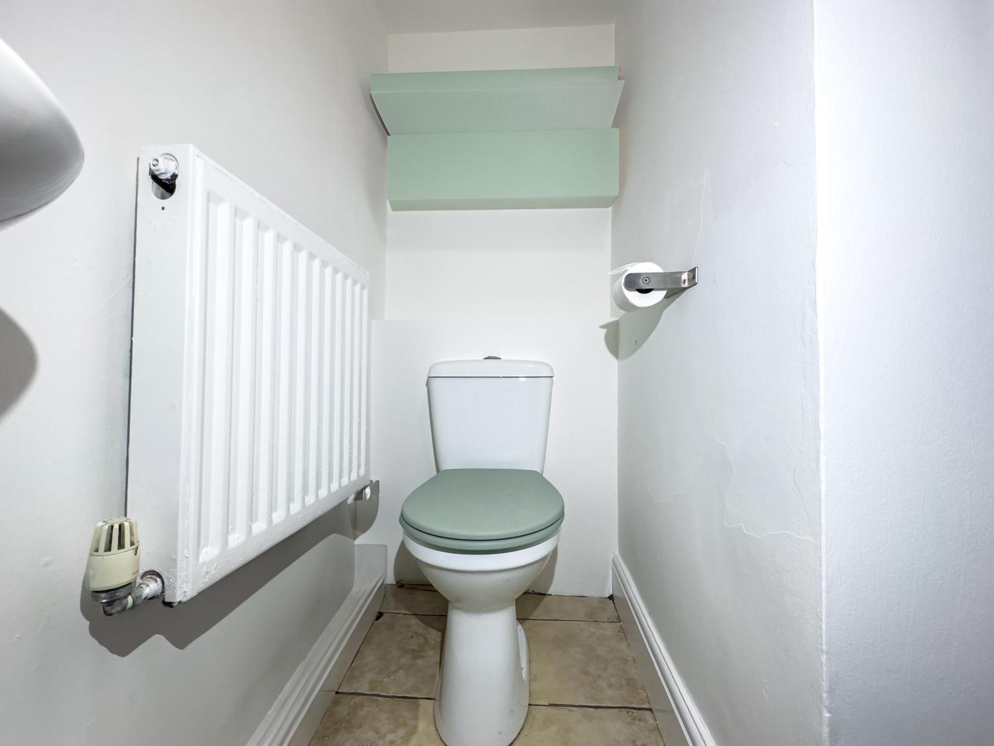 Bauhaus 4 Bedroom House By Altoluxoexperience Short Lets & Serviced With Free Parking Holiday home *