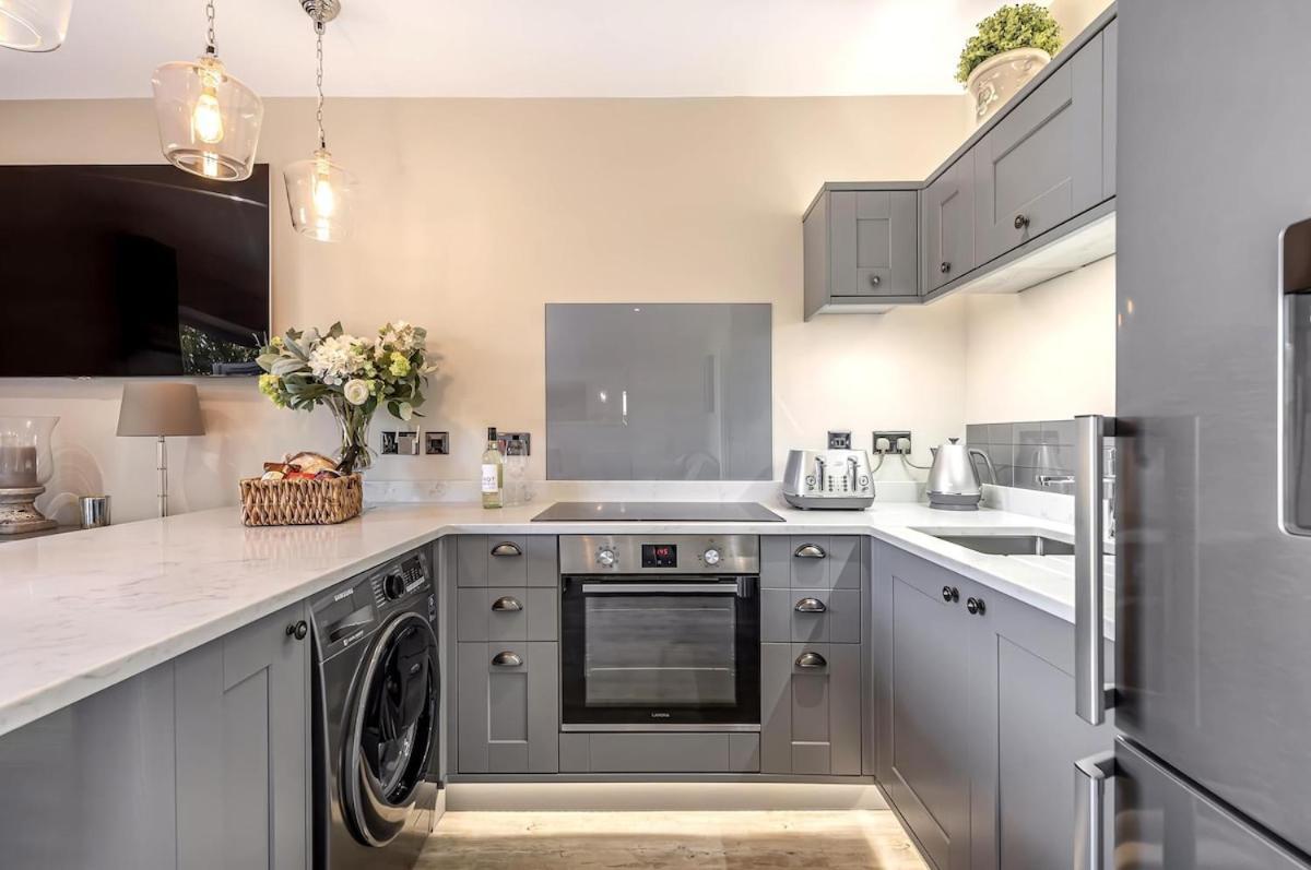 The Garden Apartment *