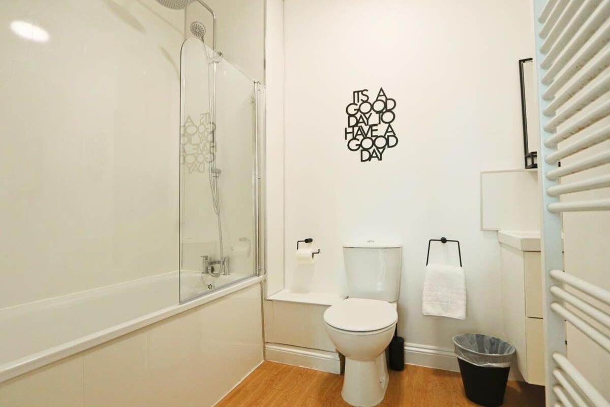 Apartment Lovely Salisbury 1 Bedroom Flat *