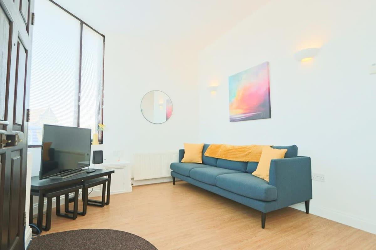 Lovely Salisbury 1 Bedroom Flat Bristol