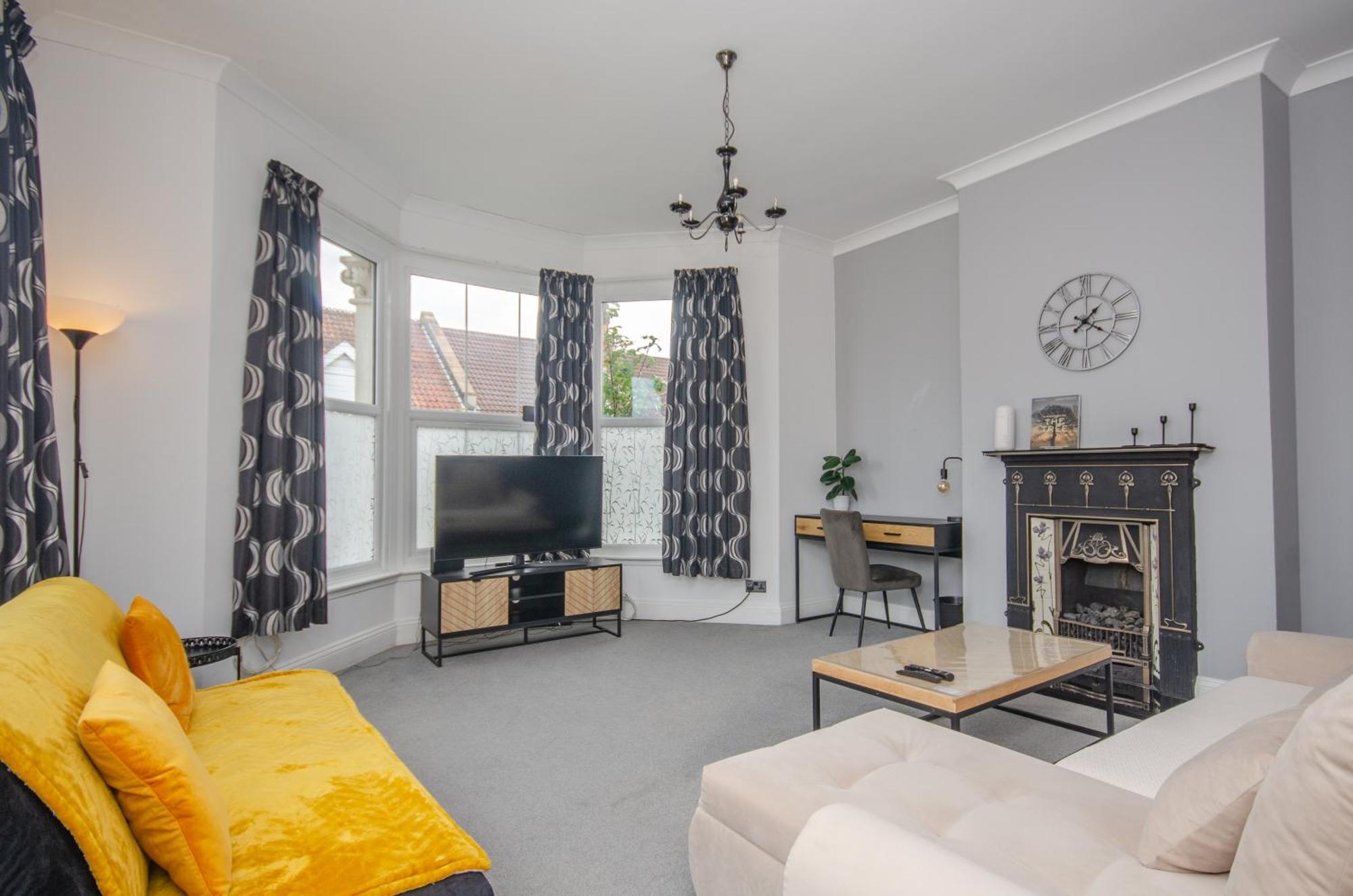 Stylish 91sqm Victoria 2 Bedroom Apartment Bristol