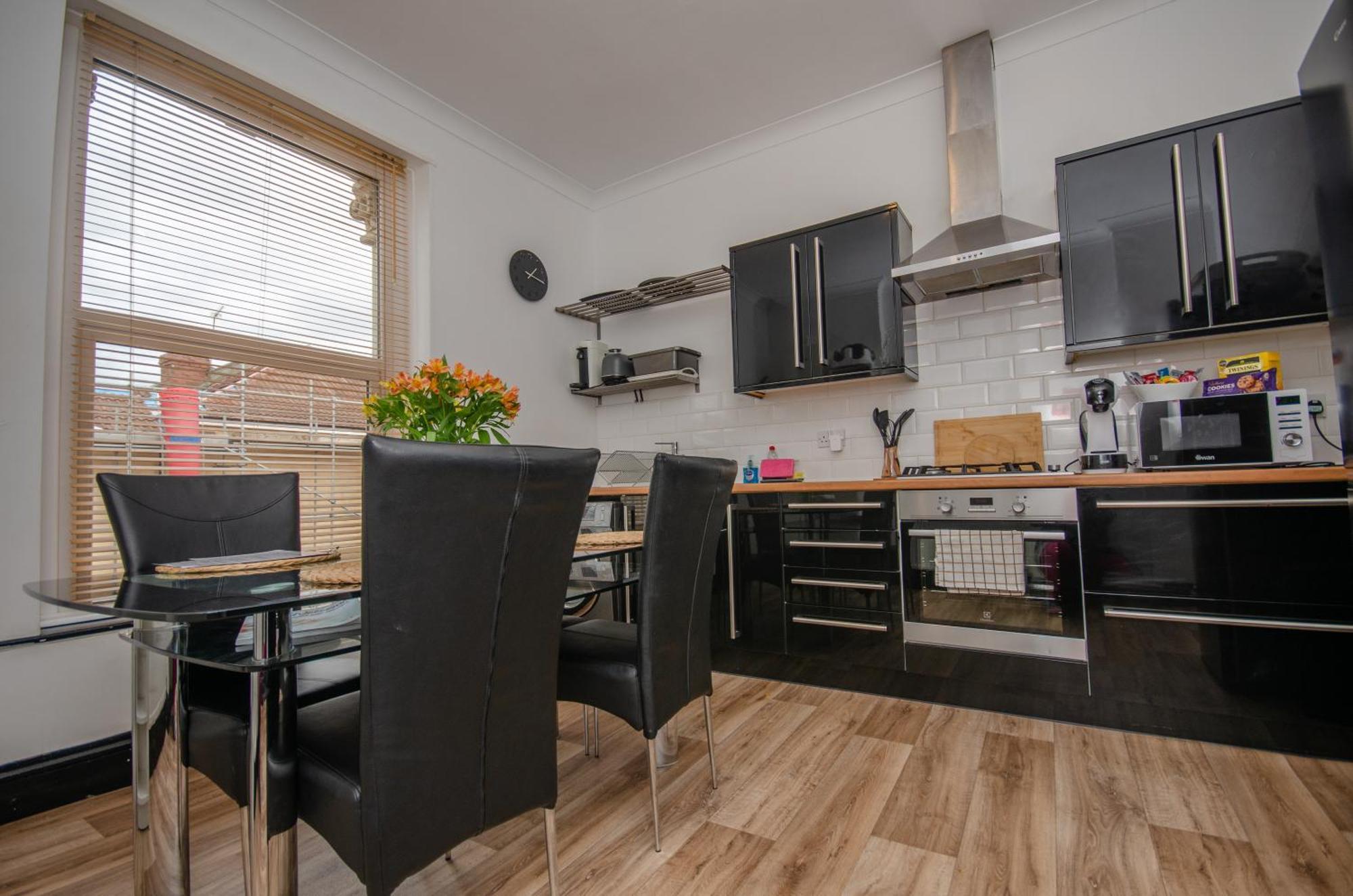 Stylish 91sqm Victoria 2 Bedroom