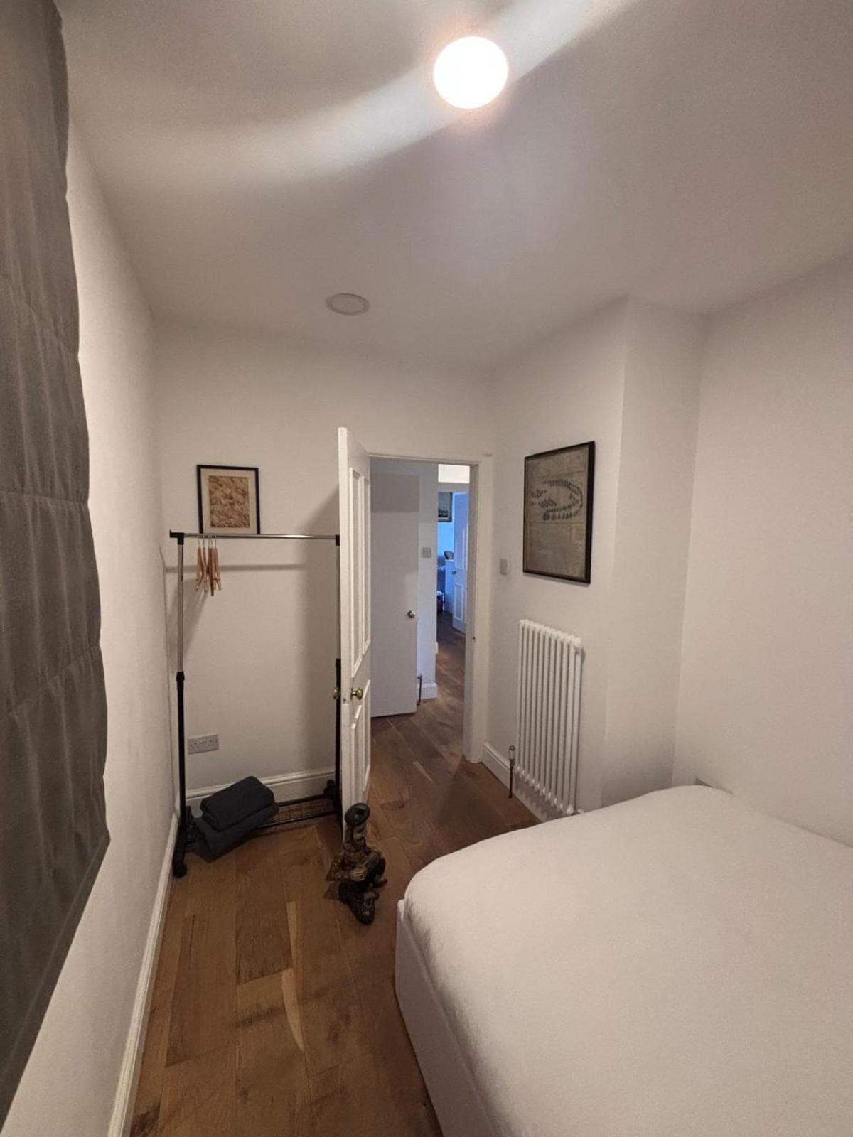 Apartment 2-bed In Clifton, Great Location - Period Features, High Ceilings, Balcony X2, Office, Stylish, Modern