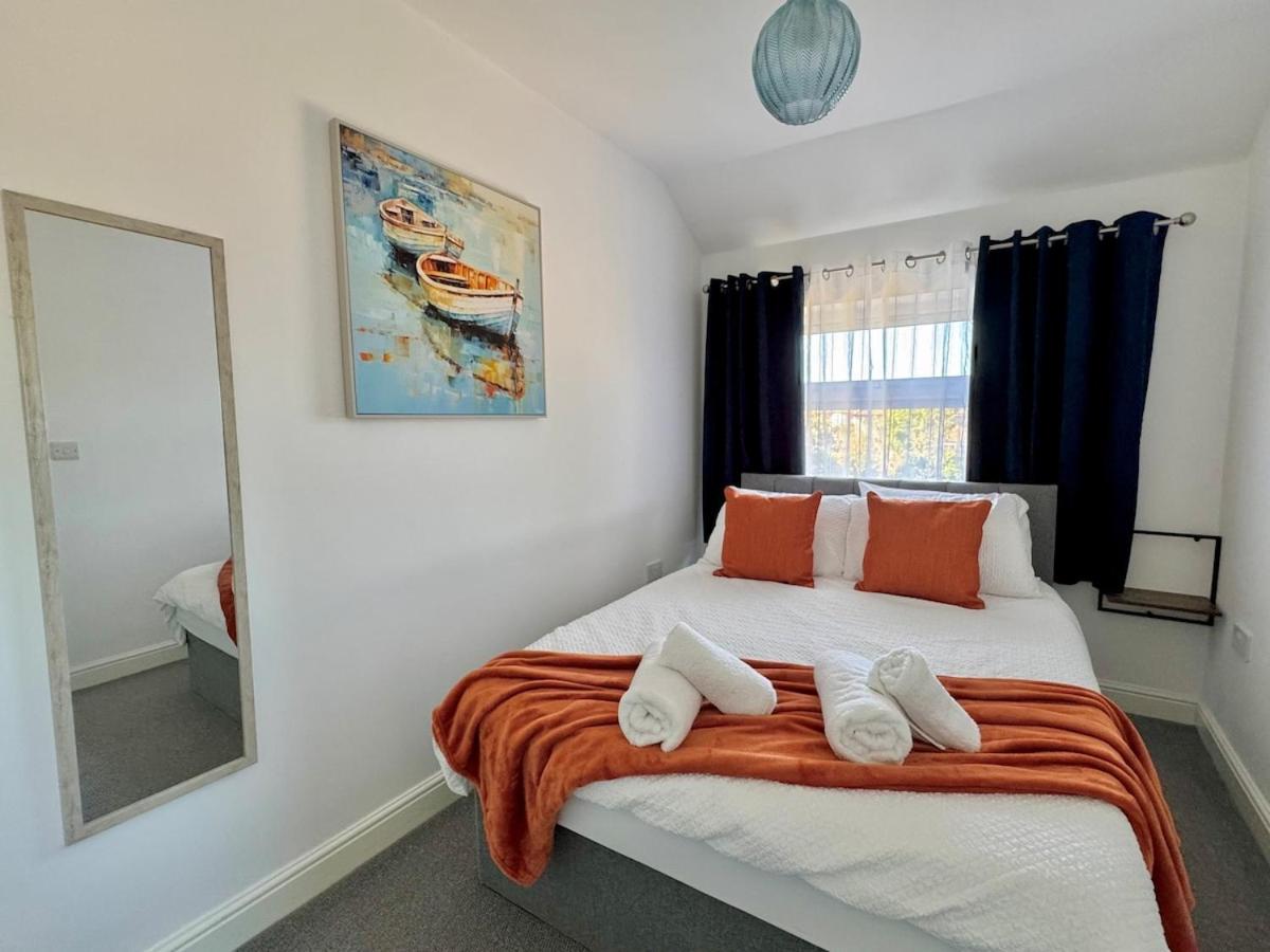 Holiday home Orchid S&n House 2 Bristol