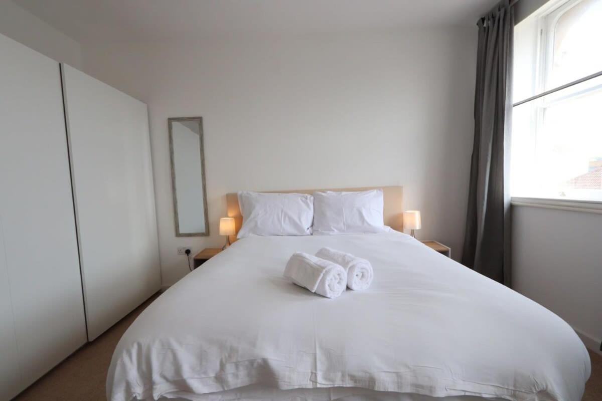 Stylish 2 Bed In Old Market Apartment *