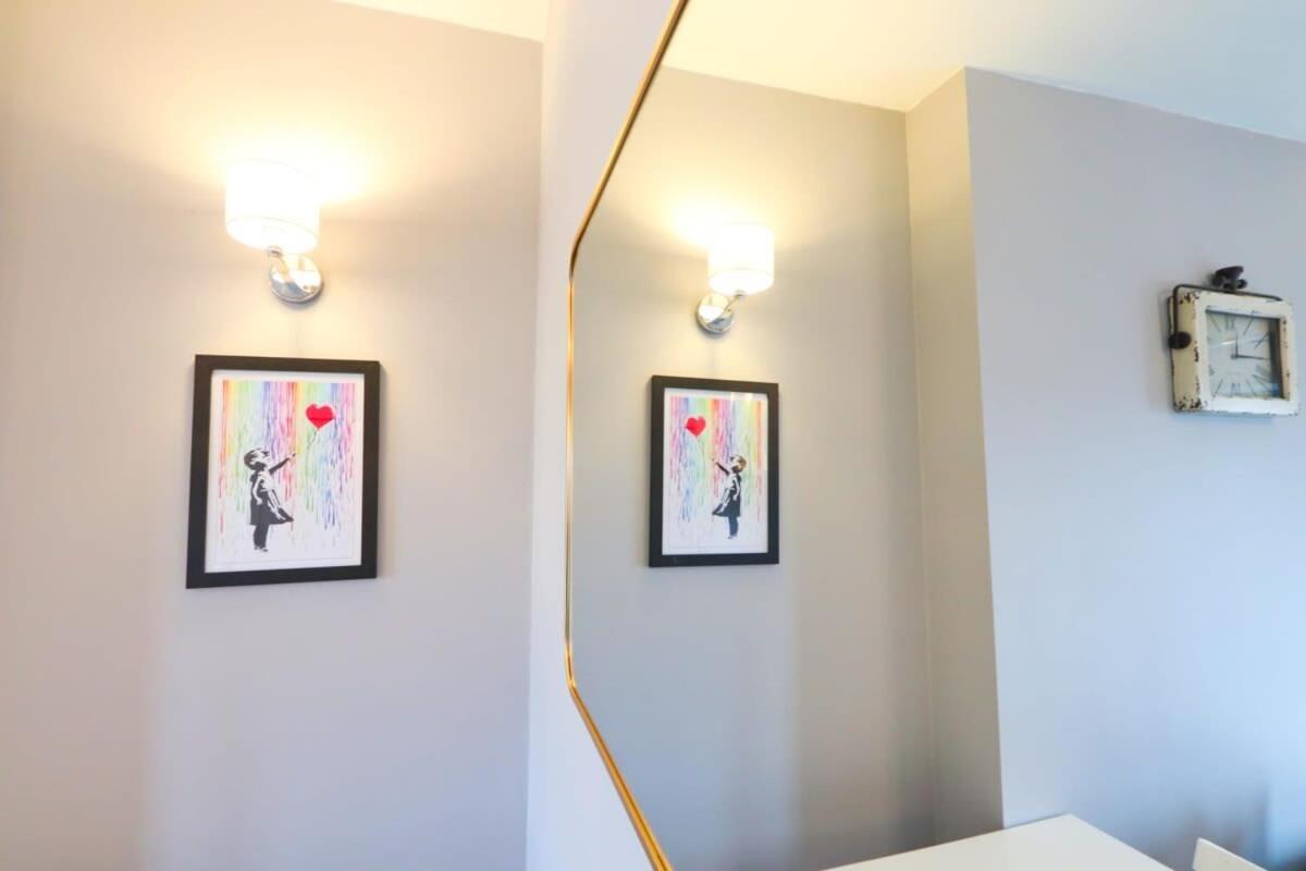 One Bedroom Flat Near Temple Meads Apartment