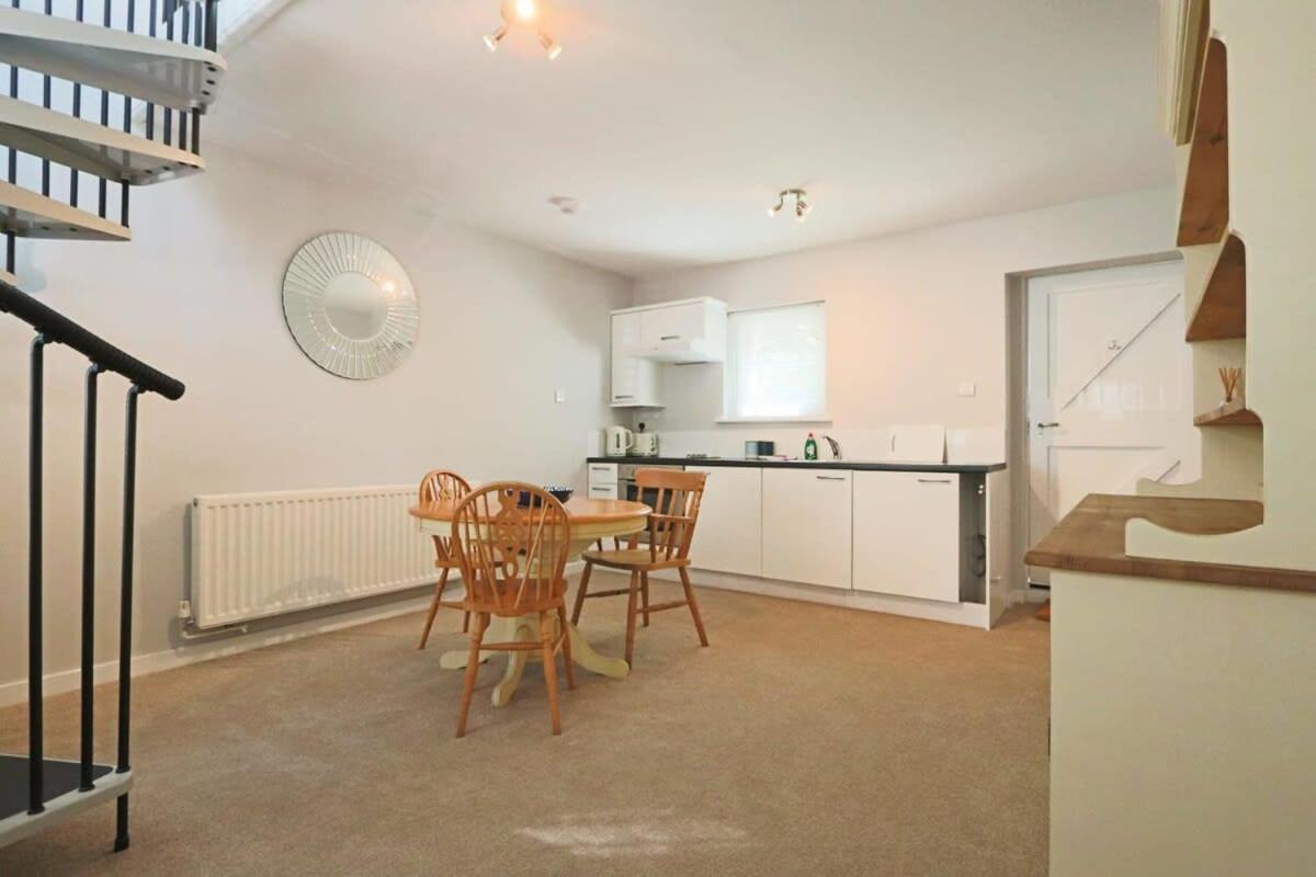 Apartment Coach House In Clifton Village