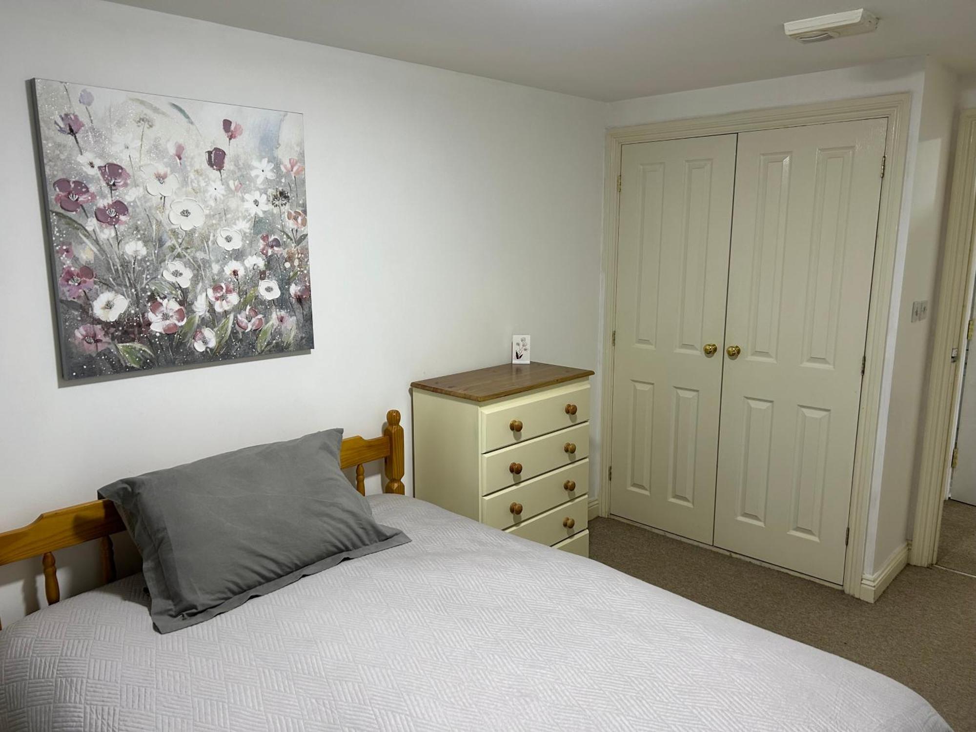 Apartment Squires Court Bristol