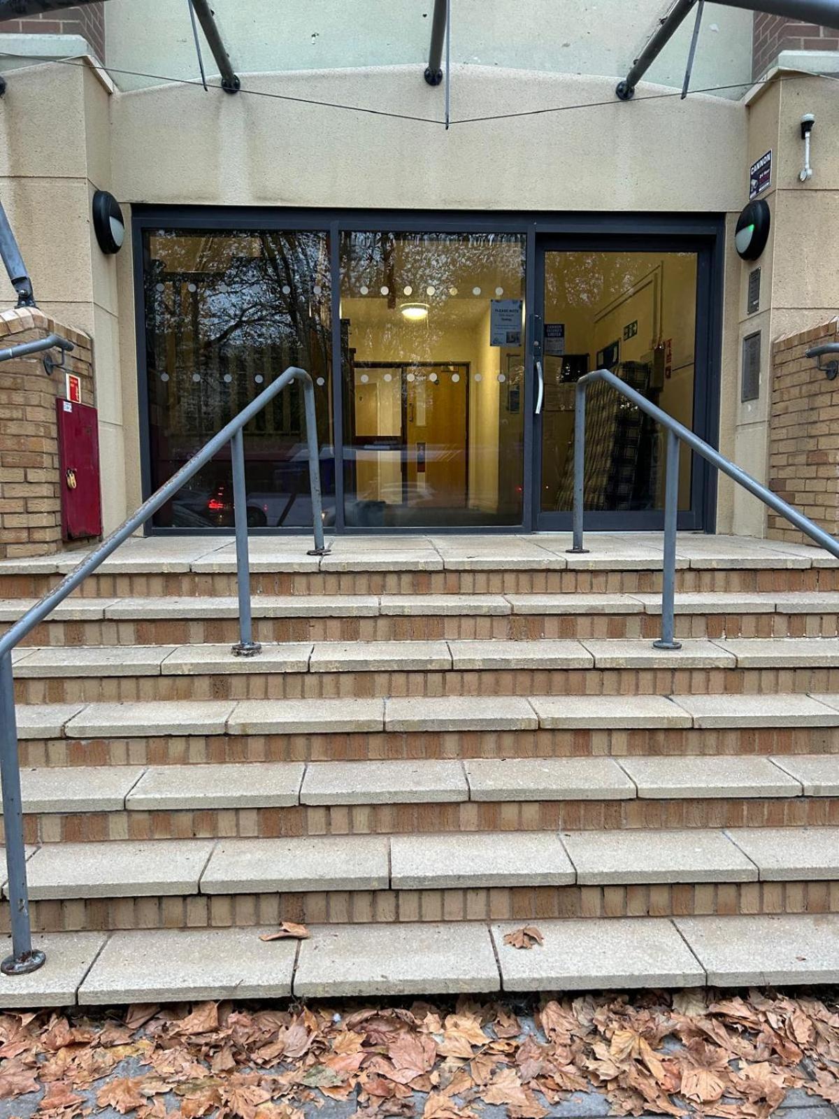 Squires Court