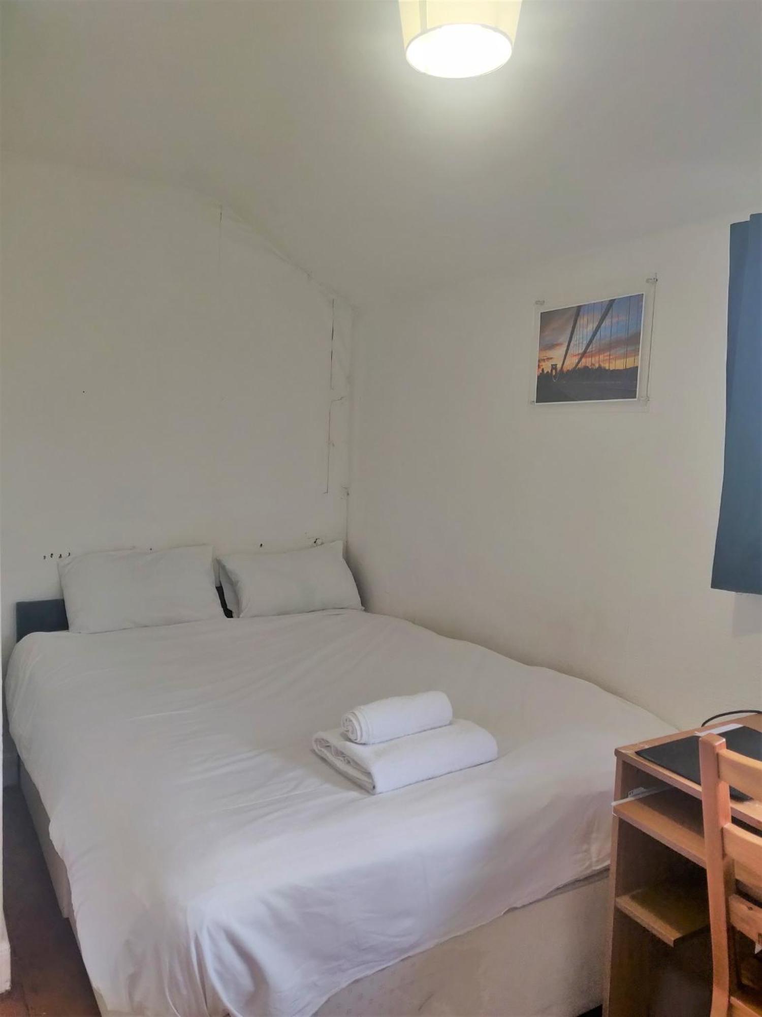 Apartment Westbourne Place - By Clifton Short Lets