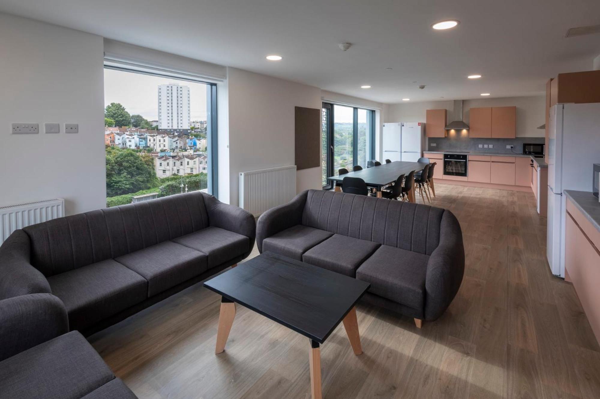 Cosy And Private Ensuite At The Metalworks In Apartment