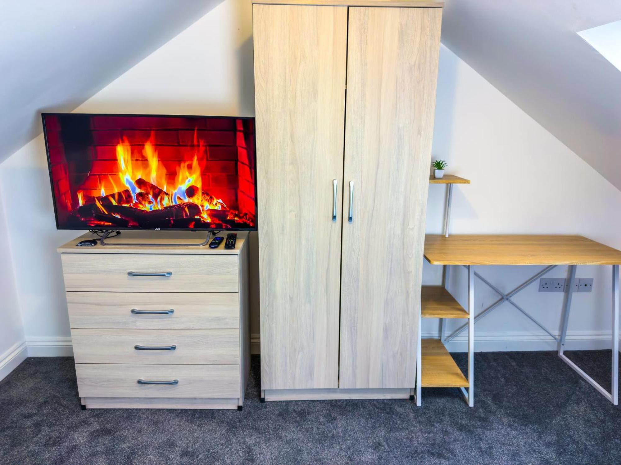 Holiday home The Purple 5 Bedroom House By Altoluxoexperience Short Lets & Serviced With Free Parking Bristol