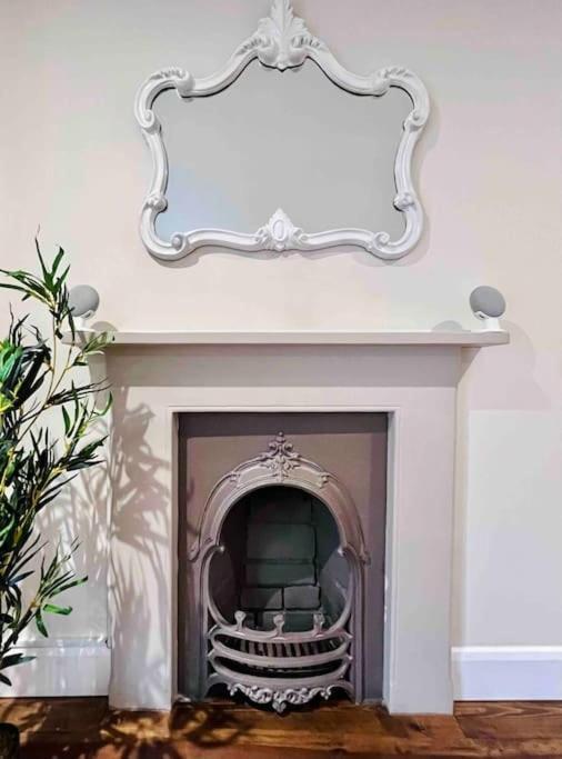Smart-home In Original Victorian Building Apartment Bristol