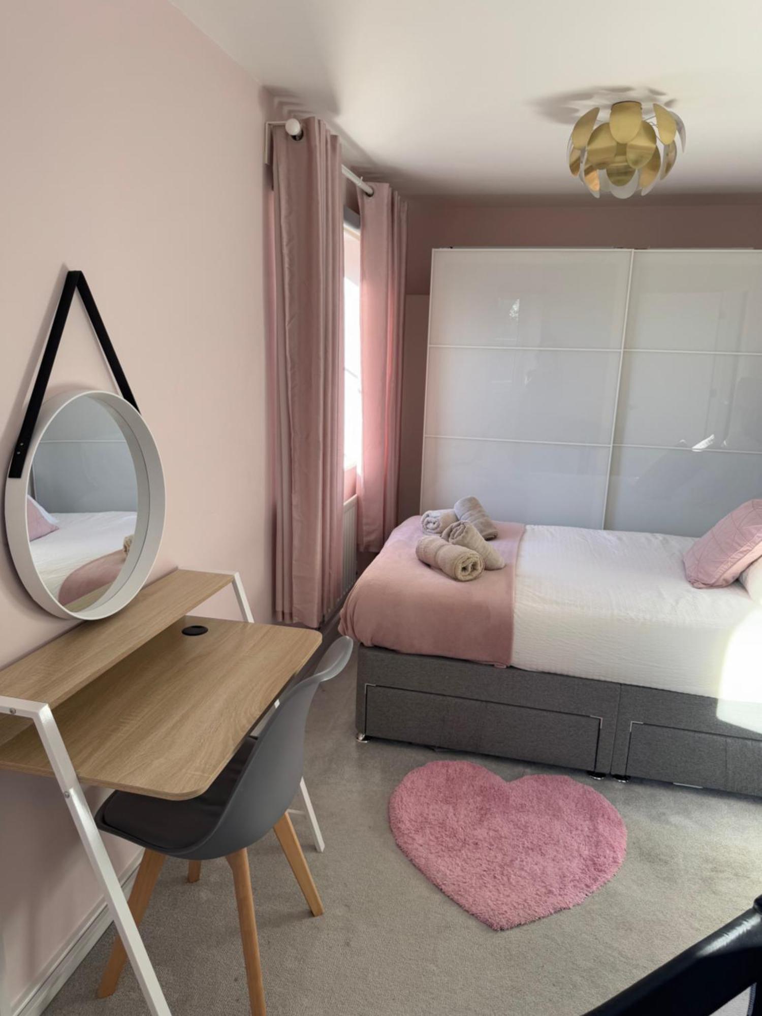 Joy & House Holiday home Bristol