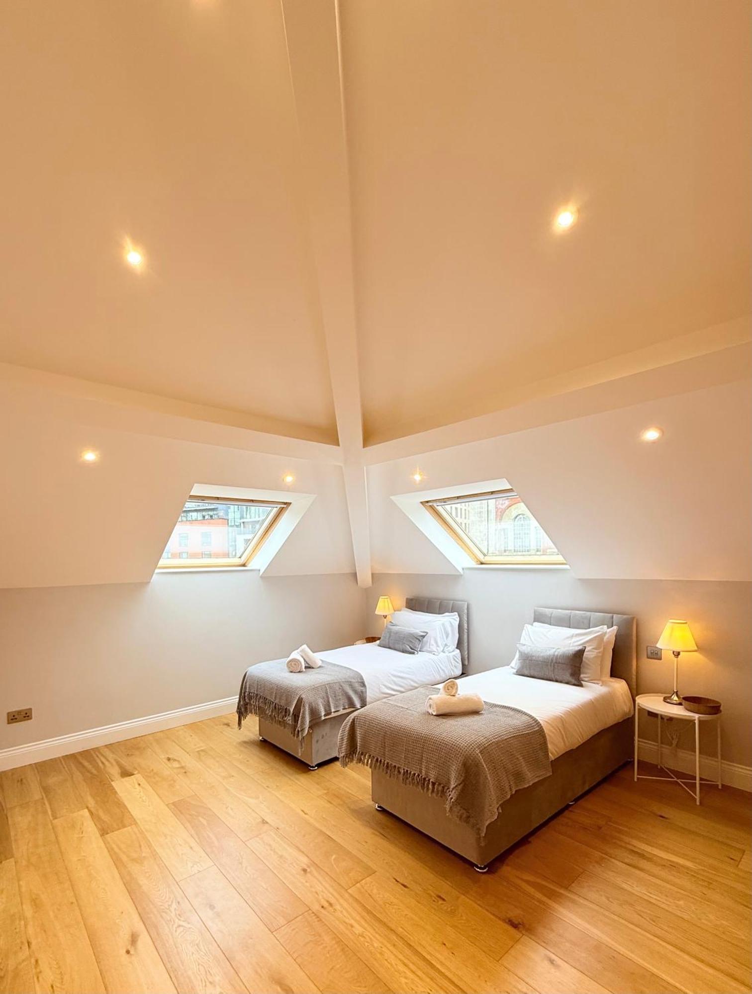 Penthouse River View With Secure Parking Apartment