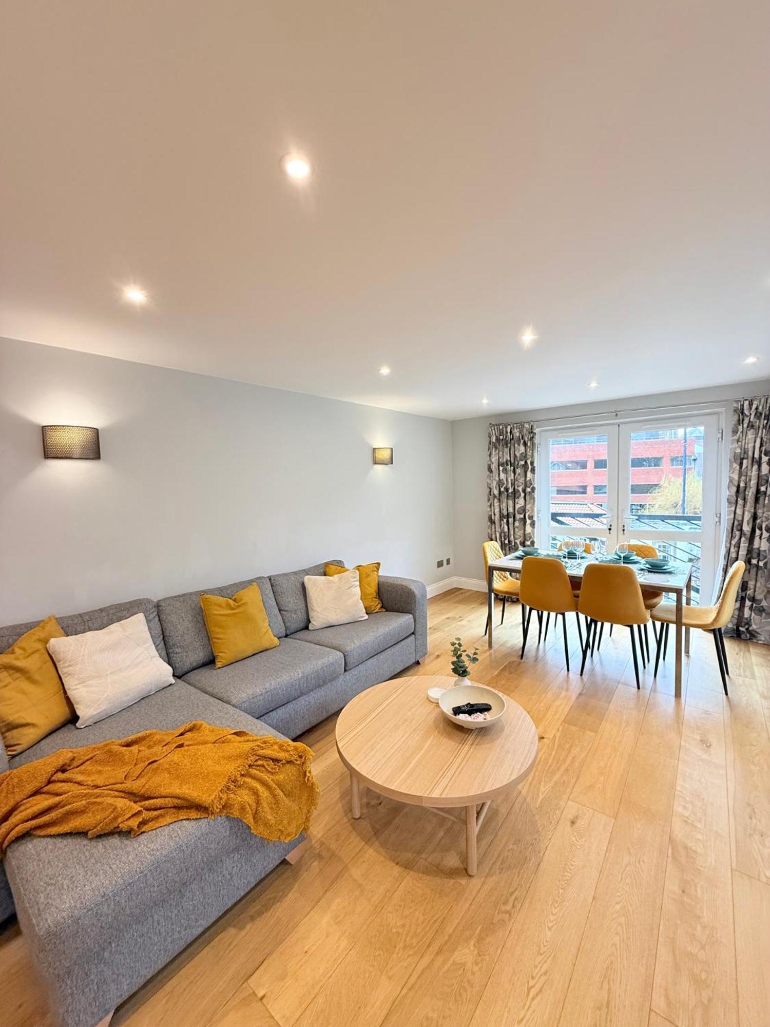 Apartment Penthouse River View With Secure Parking *