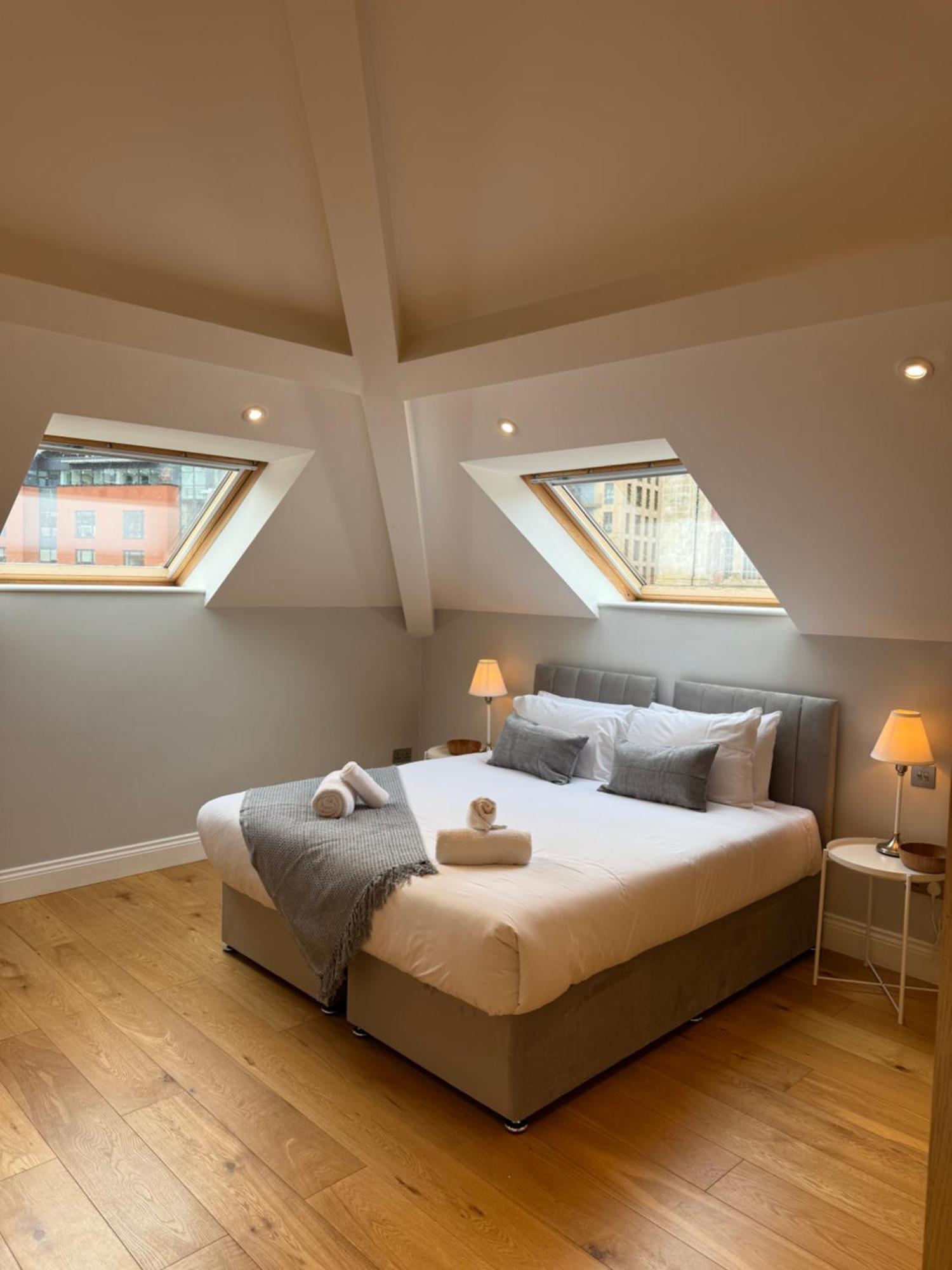 Apartment Penthouse River View With Secure Parking *