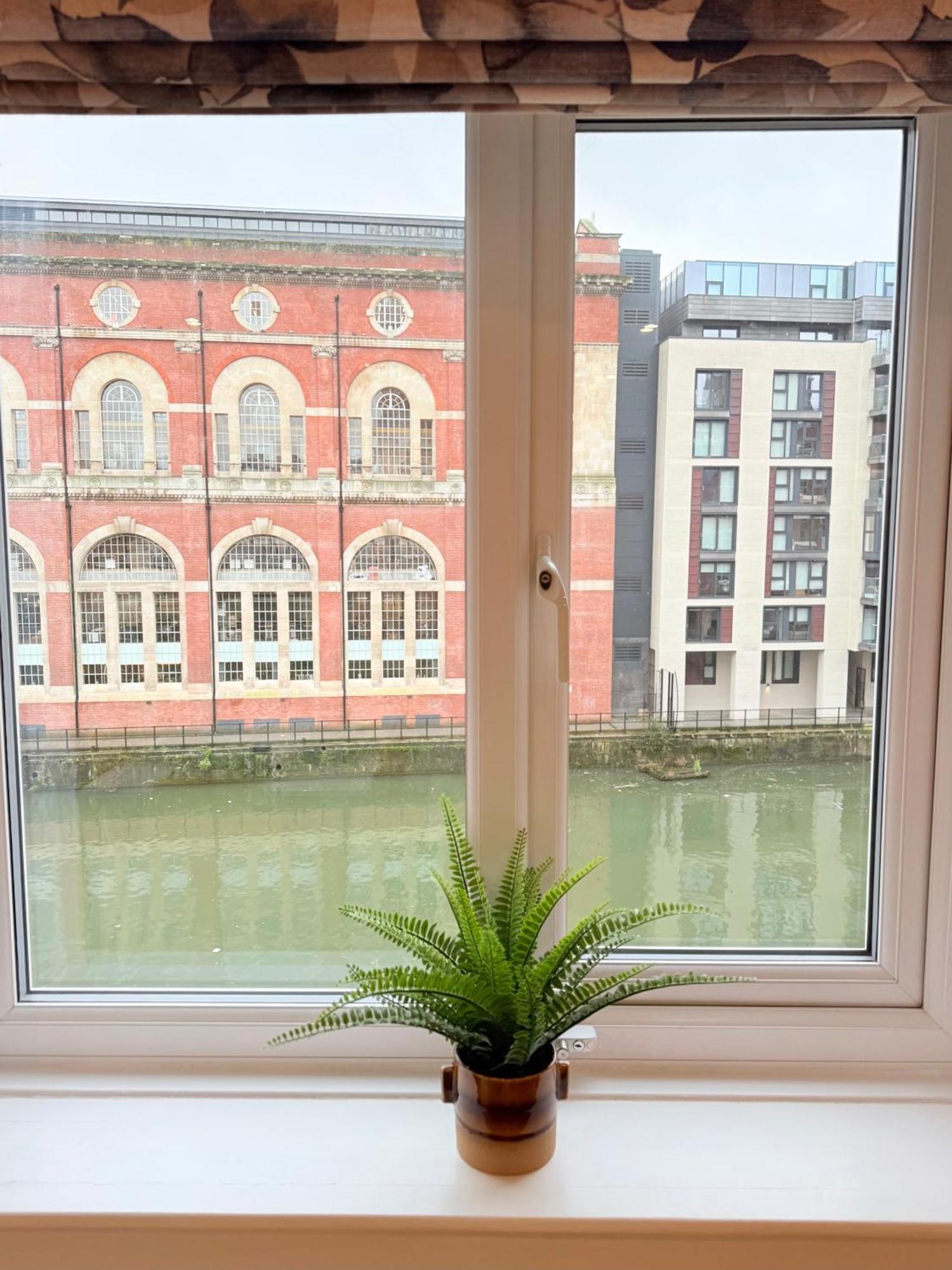 Penthouse River View With Secure Parking